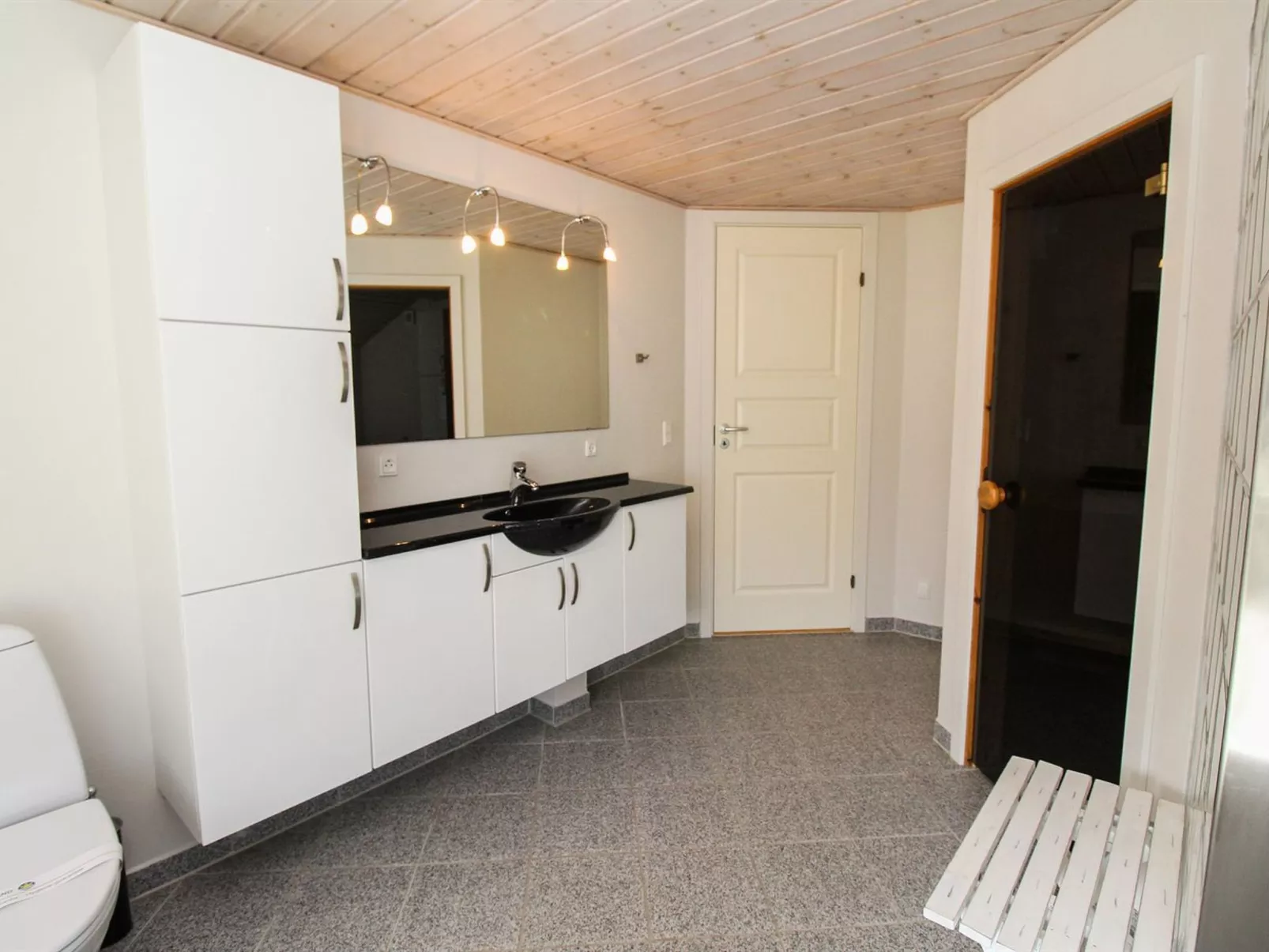 "Beeke" - 1.4km from the sea-Drinnen