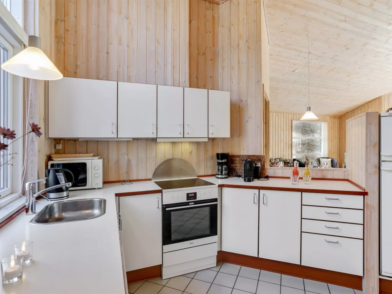 "Sakarias" - 800m from the sea-Drinnen