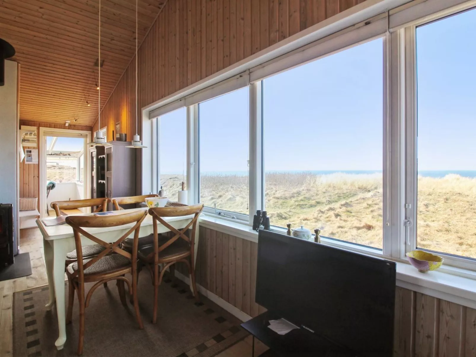 "Freydis" - 92m from the sea-Inside