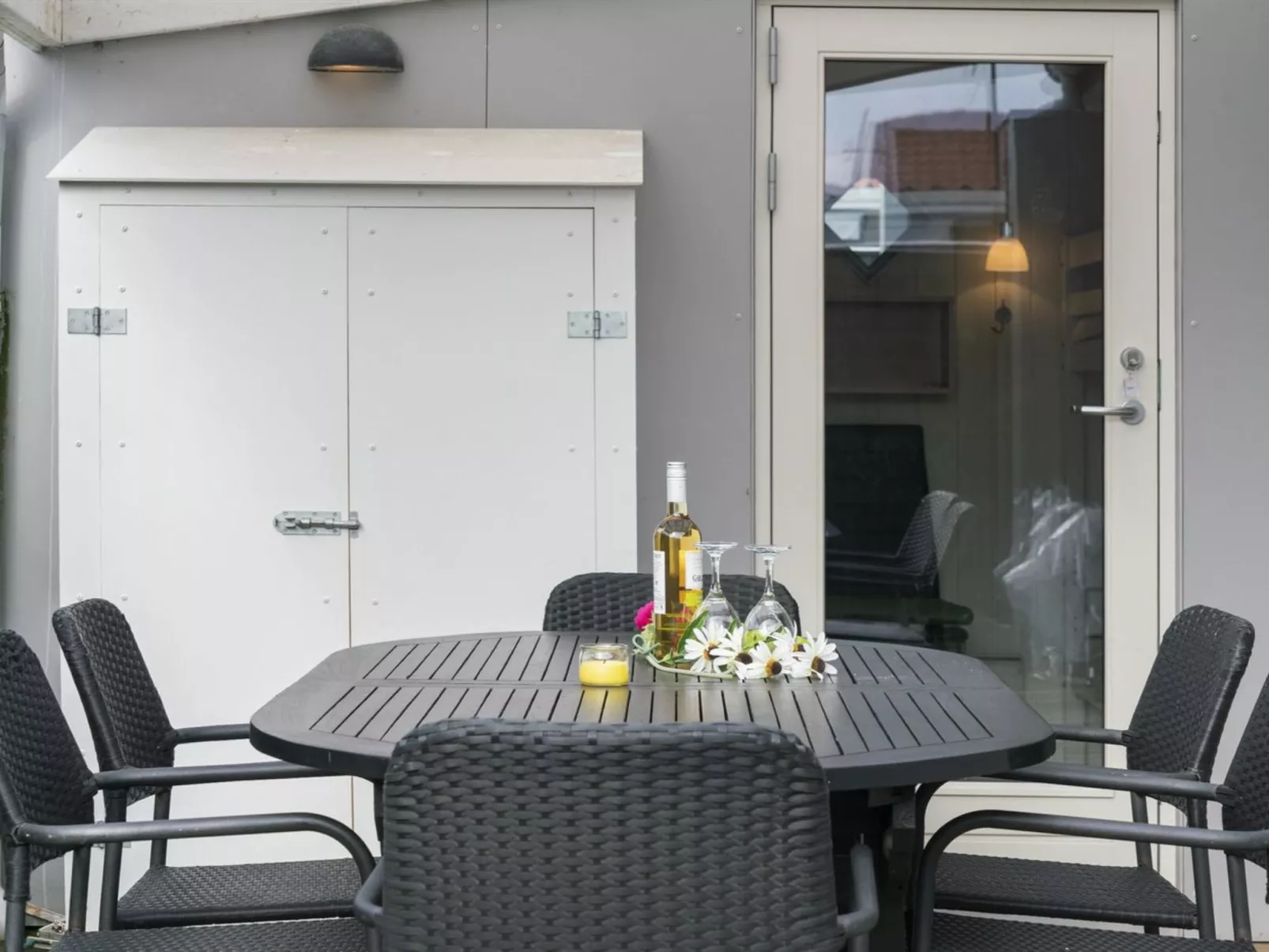 "Alvina" - 25m from the sea-Outside