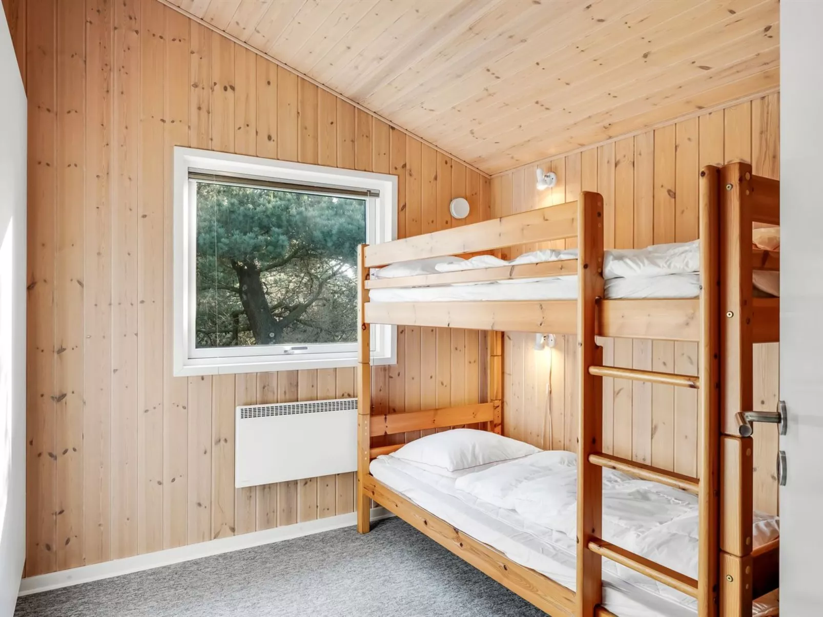 "Jula" - 800m from the sea-Inside