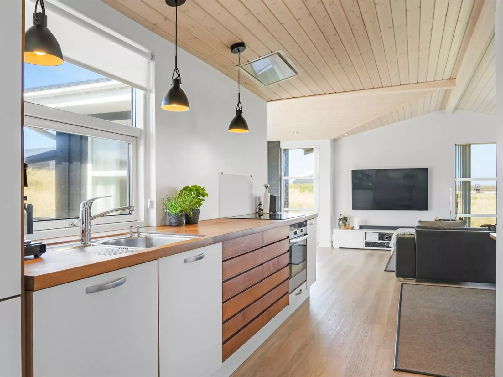 "Ingela" - 350m from the sea-Dedans