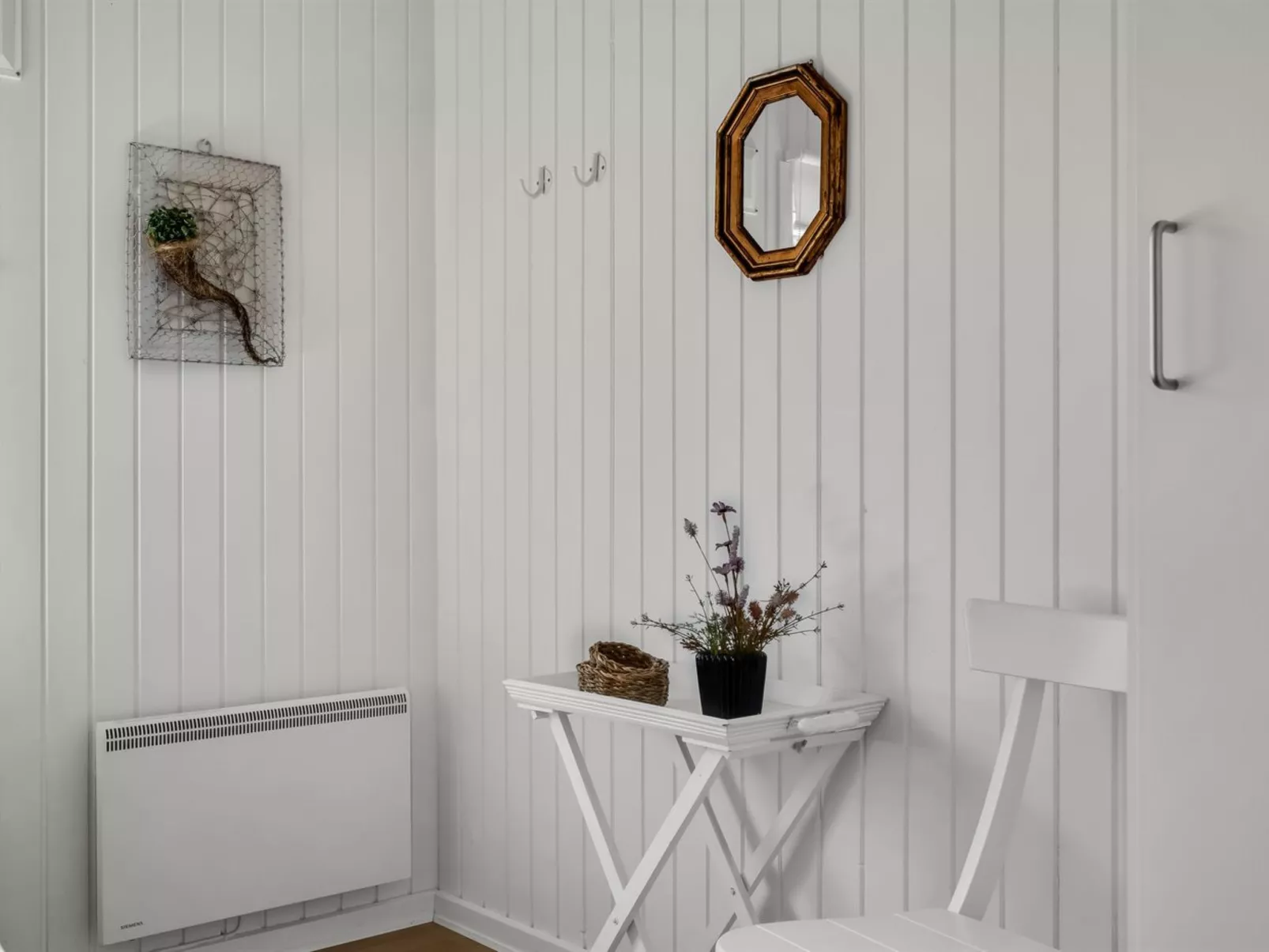 "Andon" - 2.7km from the sea-Dedans