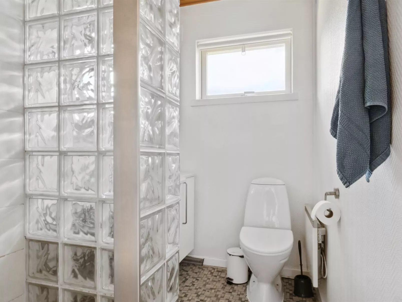 "Onni" - 1km from the sea-Inside