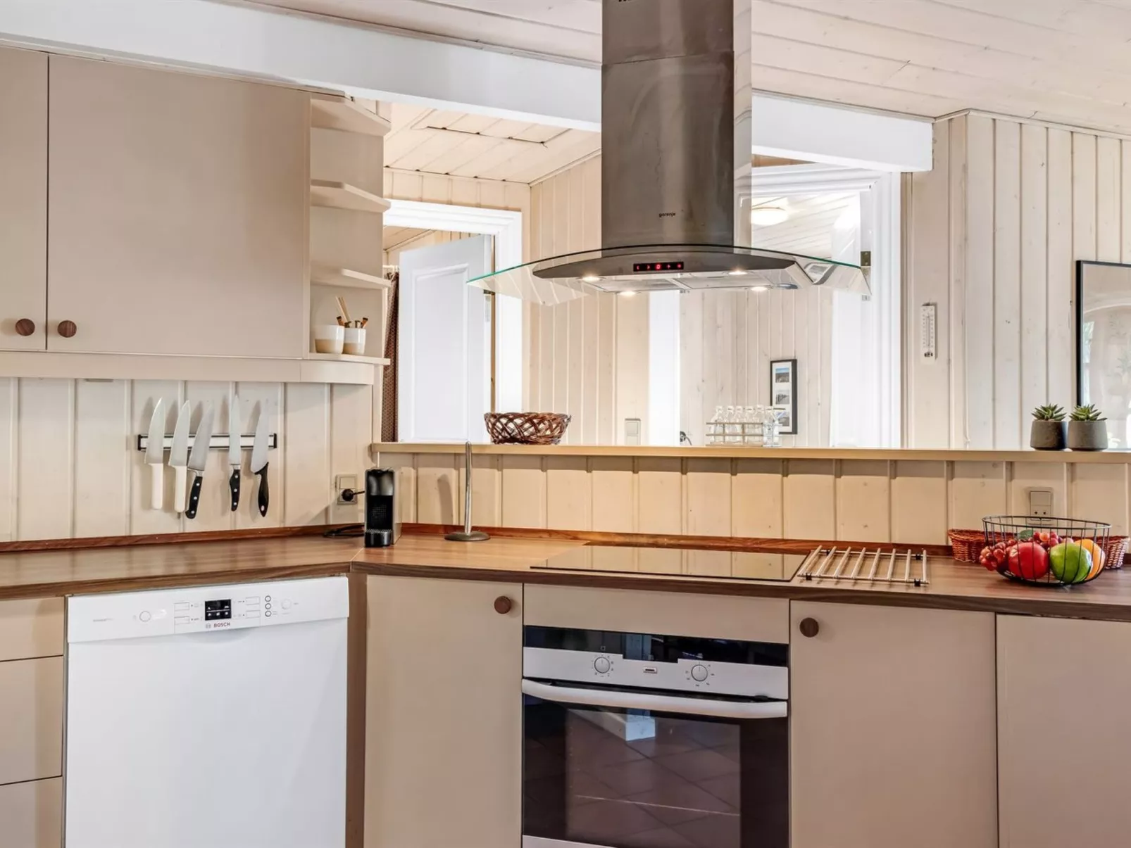 "Heralda" - 3.3km from the sea-Dedans