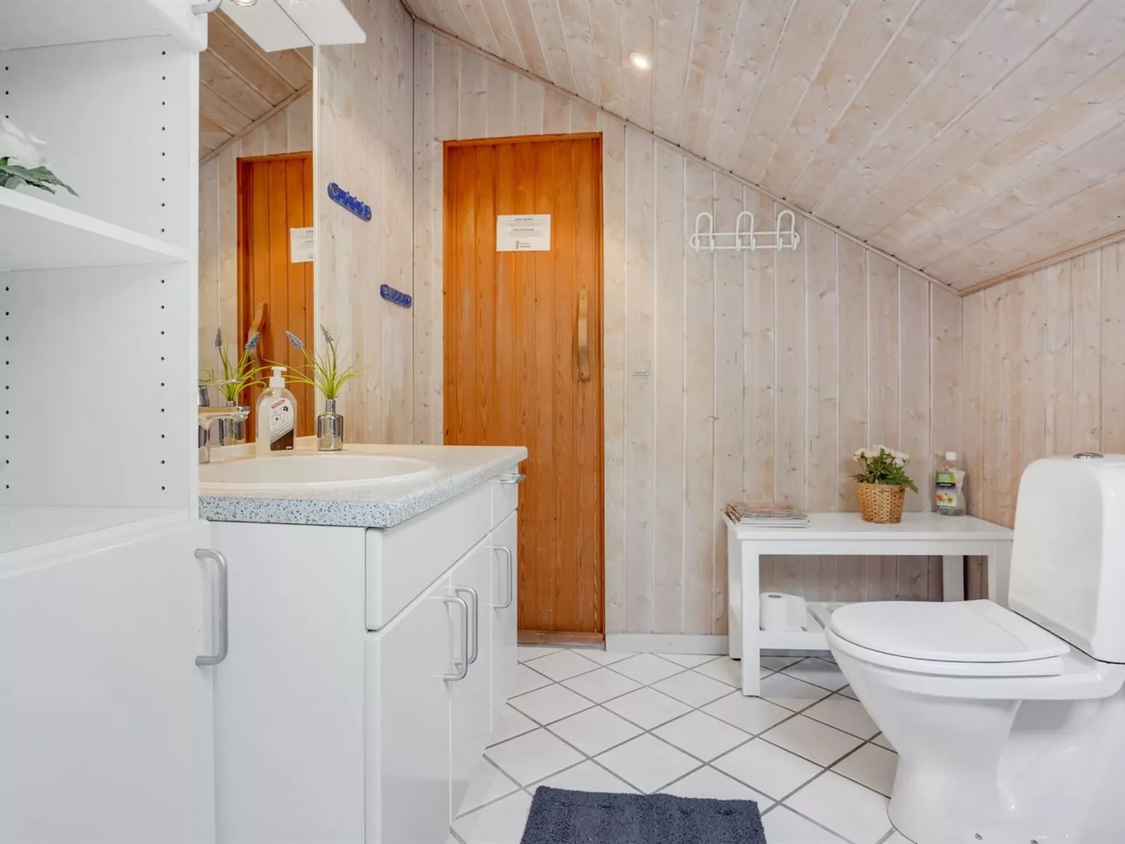 "Runulf" - 2.9km from the sea-Drinnen