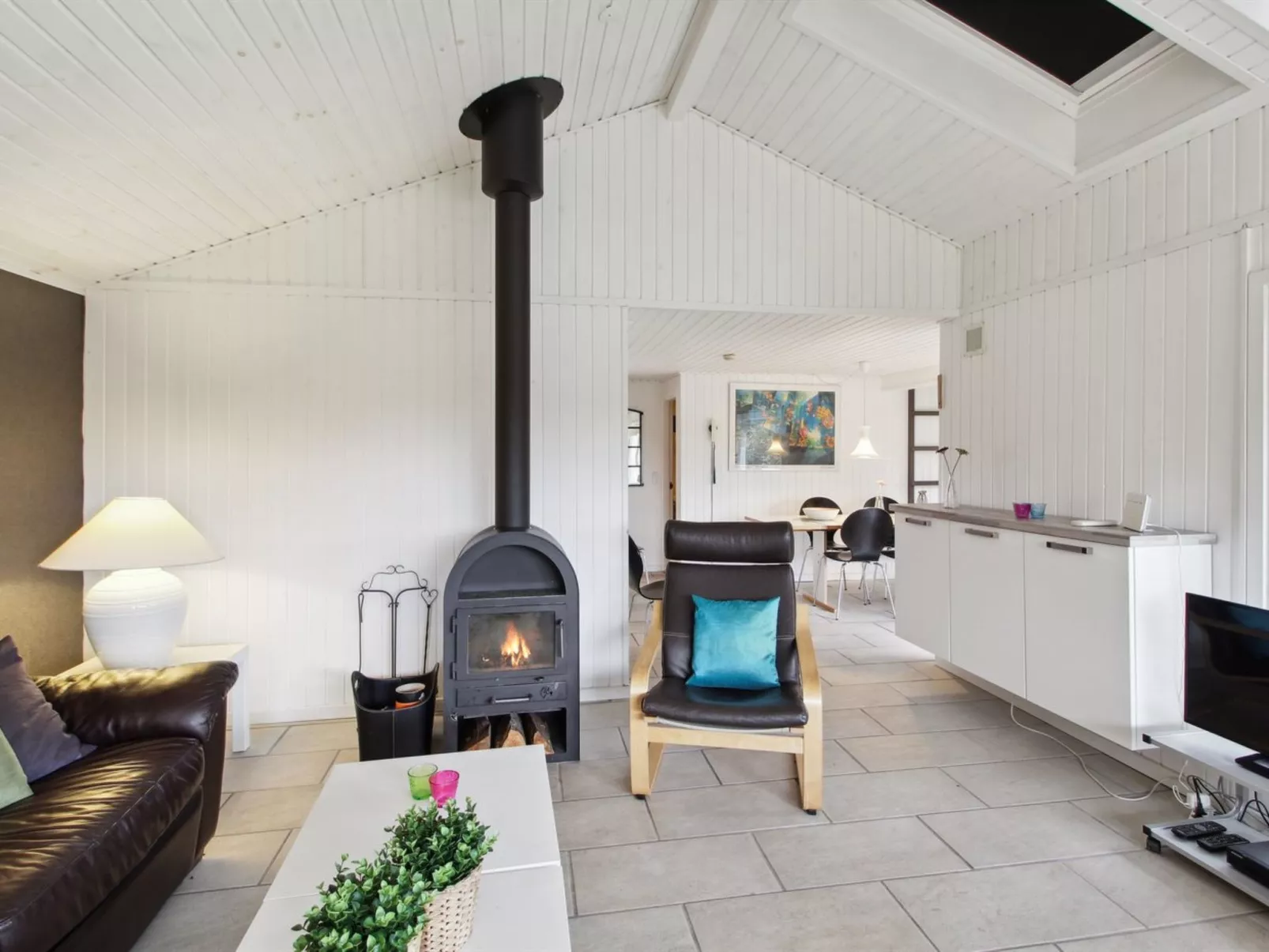 "Iris" - 300m from the sea-Dedans