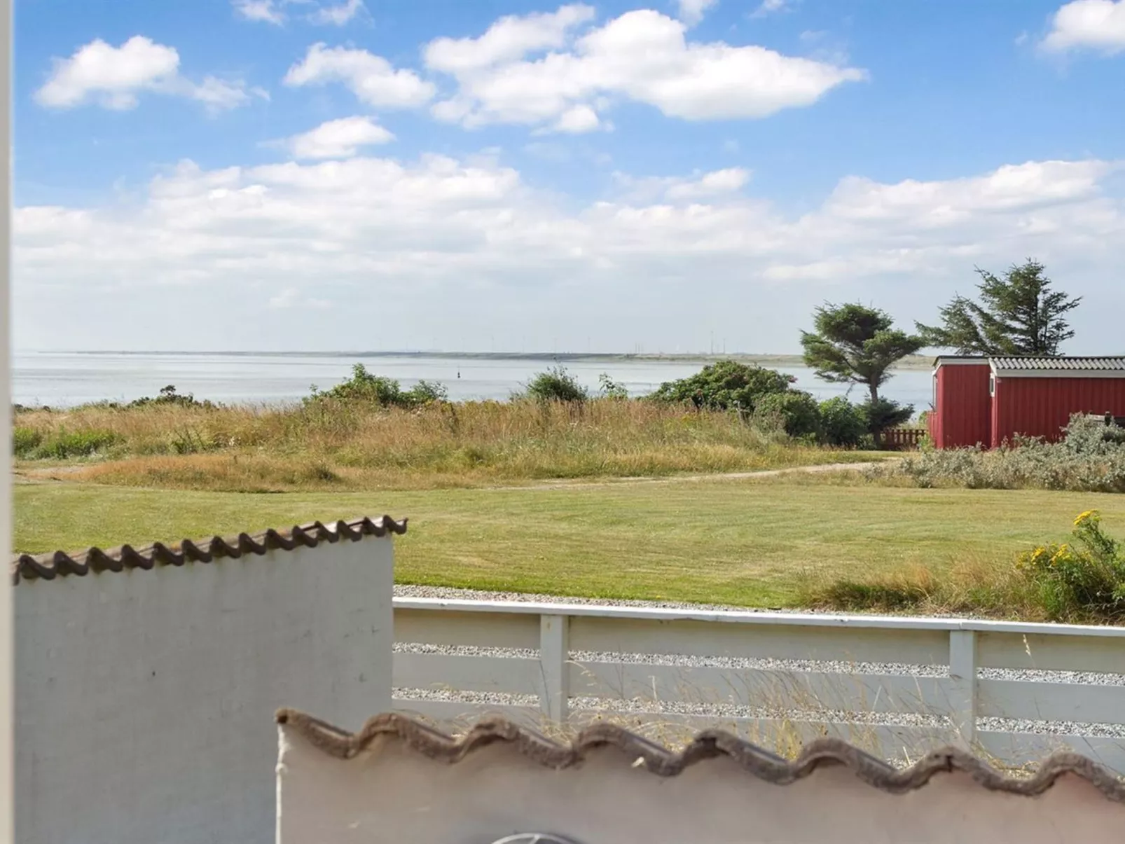 "Hubertine" - 100m to the fjord-Draußen