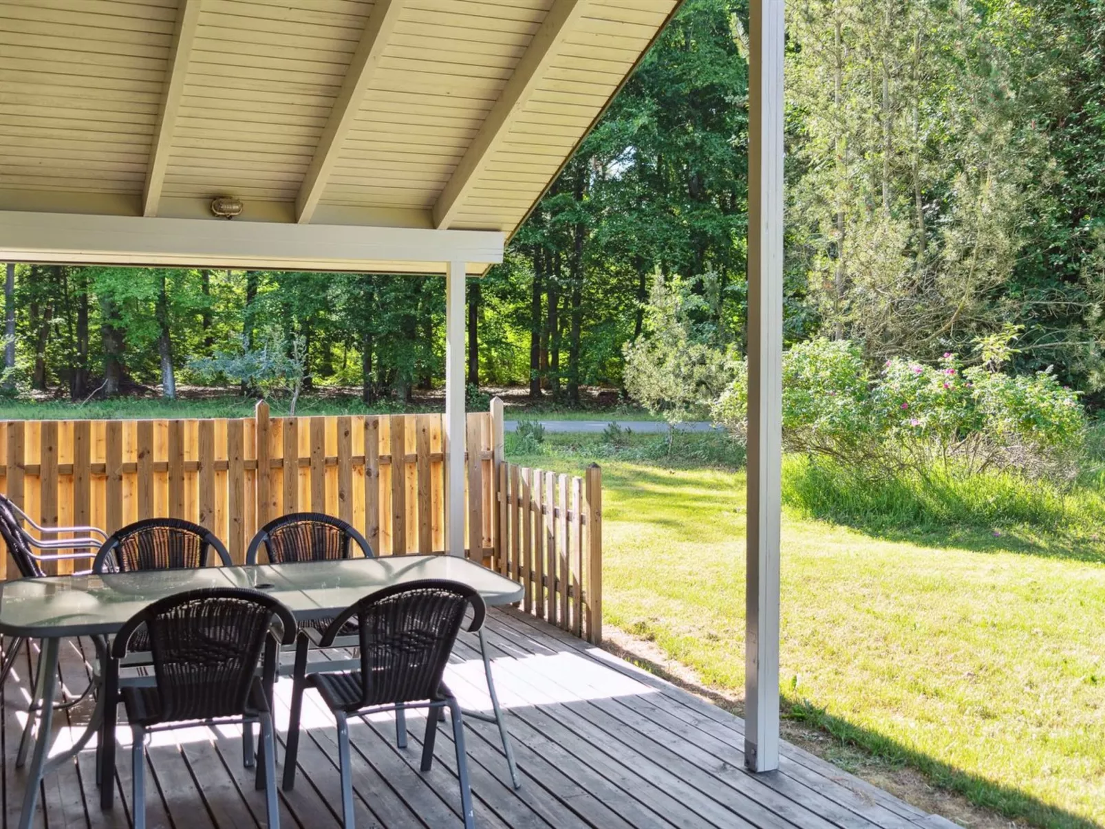 "Henny" - 1.5km from the sea-Outside