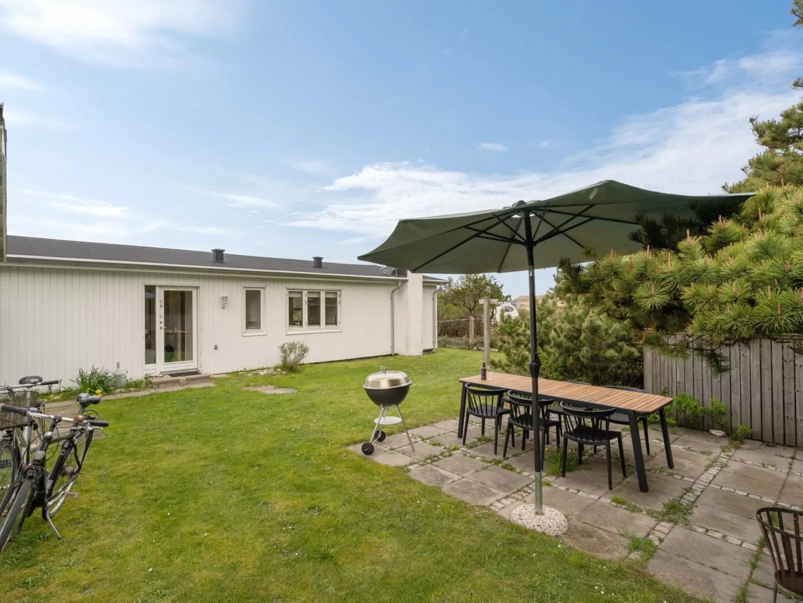 "Vilja" - 150m from the sea-Outside