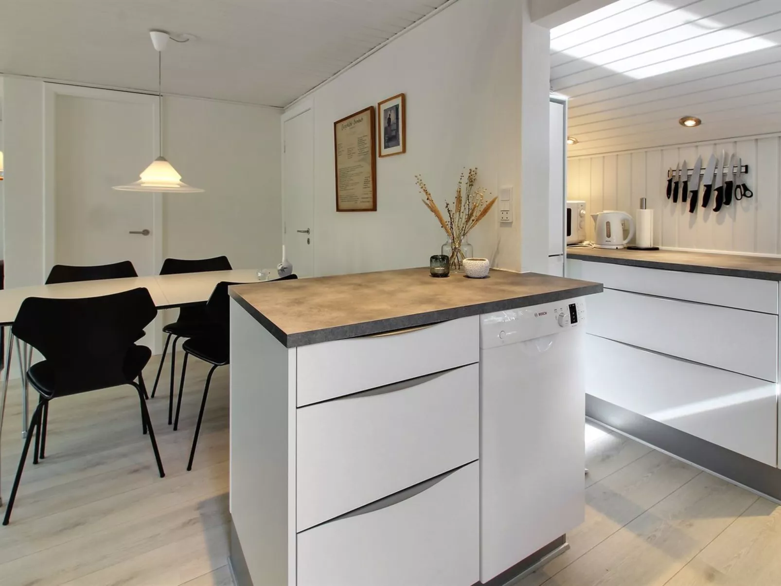 "Eliene" - 500m from the sea-Inside