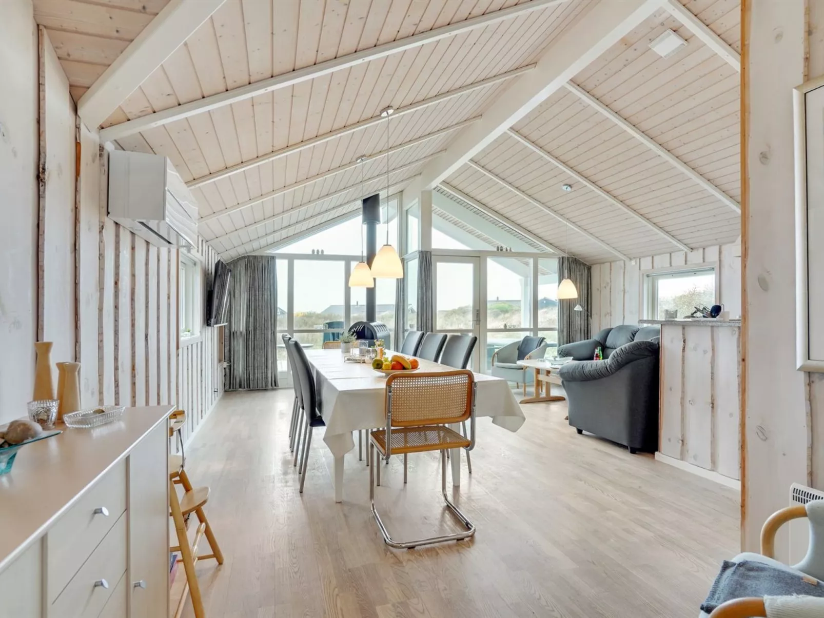 "Patrick" - 300m from the sea-Drinnen