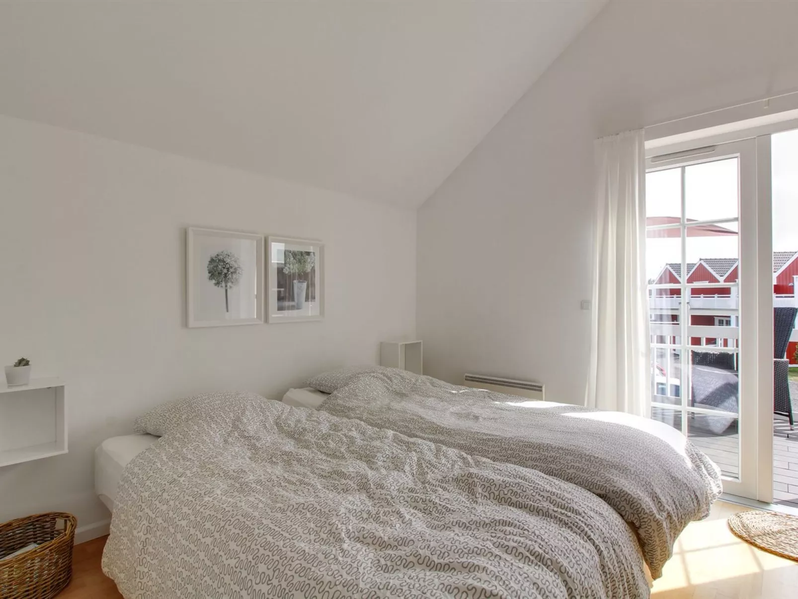 "Vinny" - 1.2km from the sea-Dedans