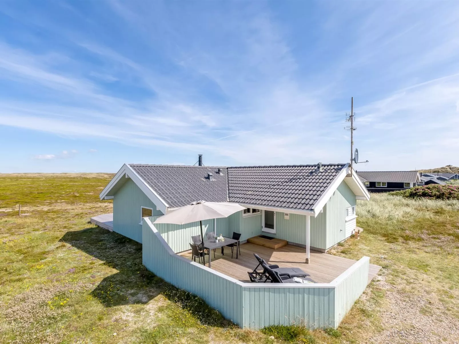 "Zaga" -  from the sea-Dehors