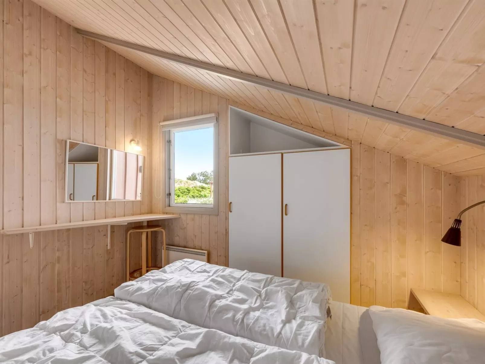 "Tuure" -  from the sea-Dedans