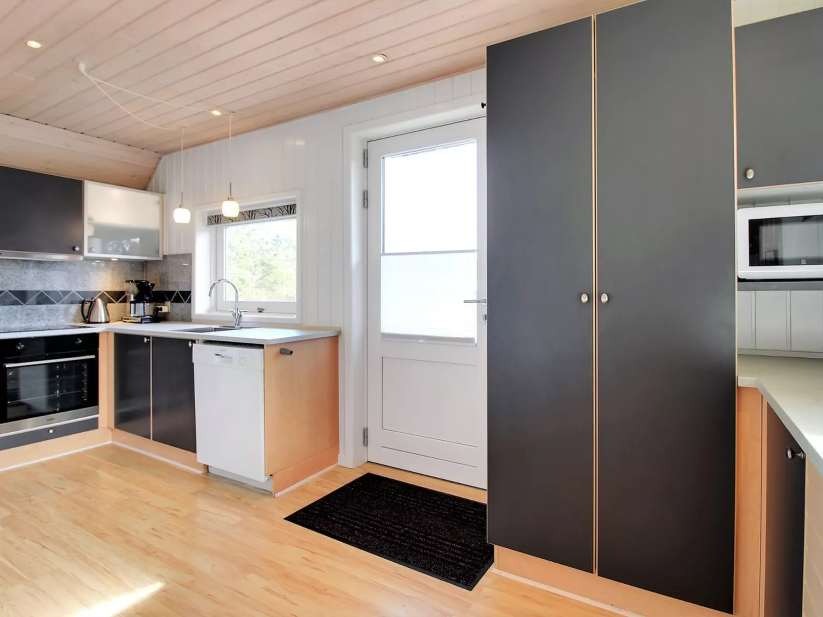 "Carolin" - 400m from the sea-Drinnen