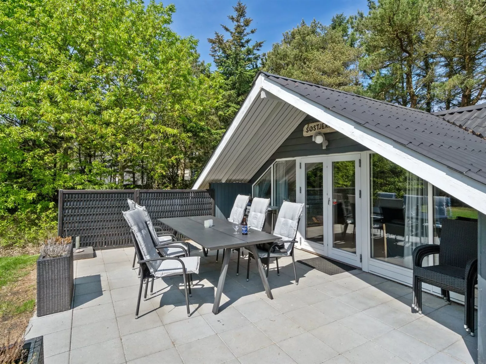 "Hjalmara" - 900m from the sea-Outside