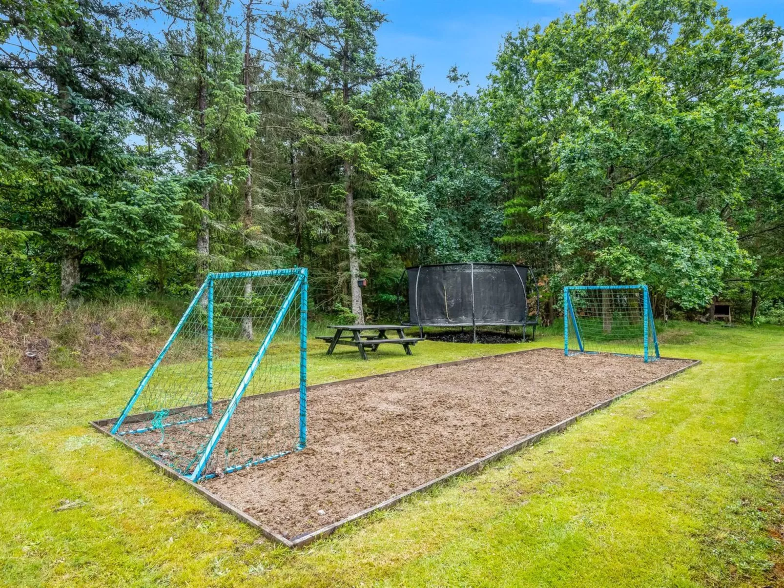 "Arttu" - 2.4km from the sea-Outside