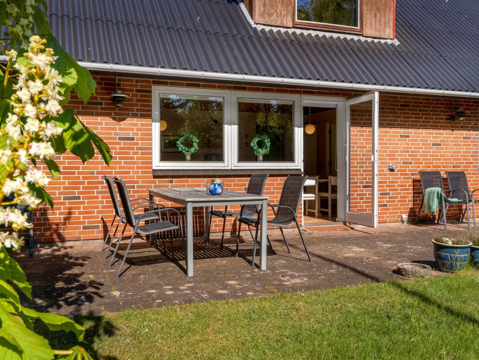 "Ognen" - 1.5km from the sea-Outside