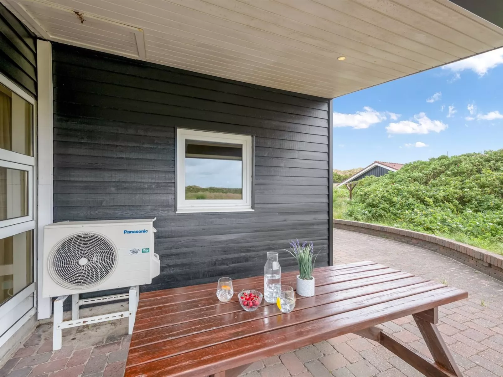 "Eugenie" - 450m from the sea-Draußen