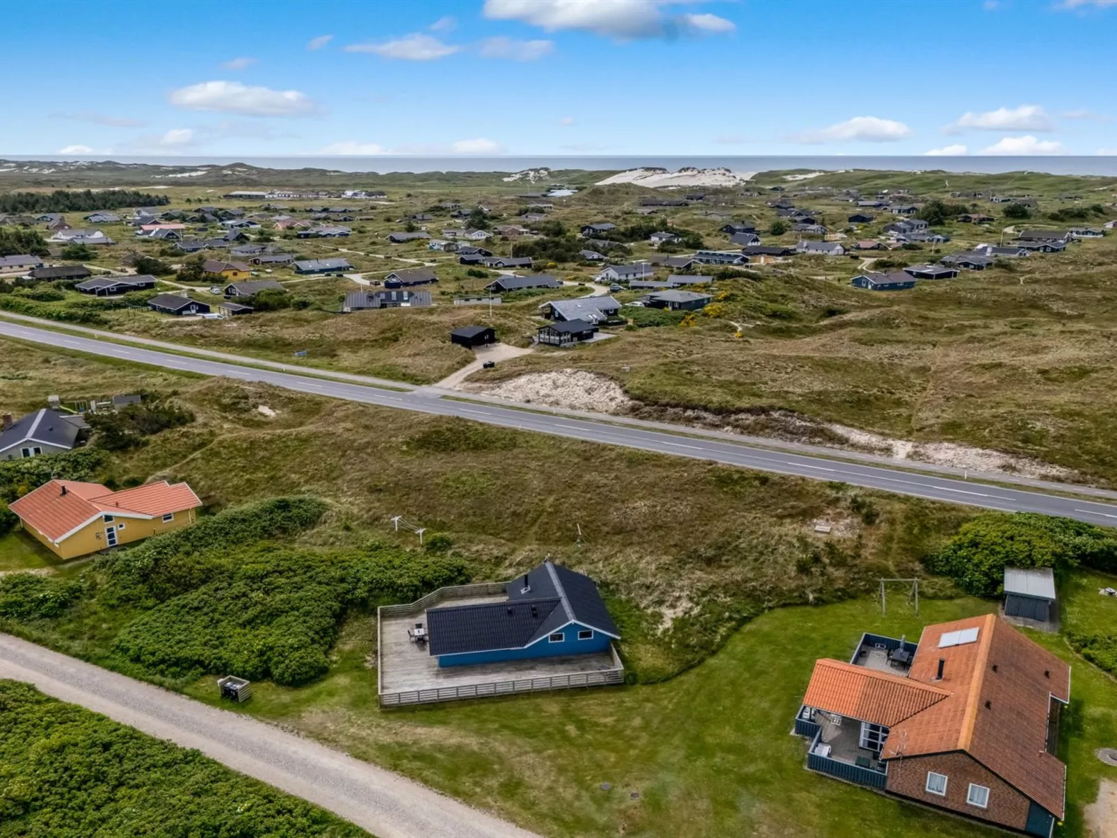 "Valia" - 400m to the fjord-Outside