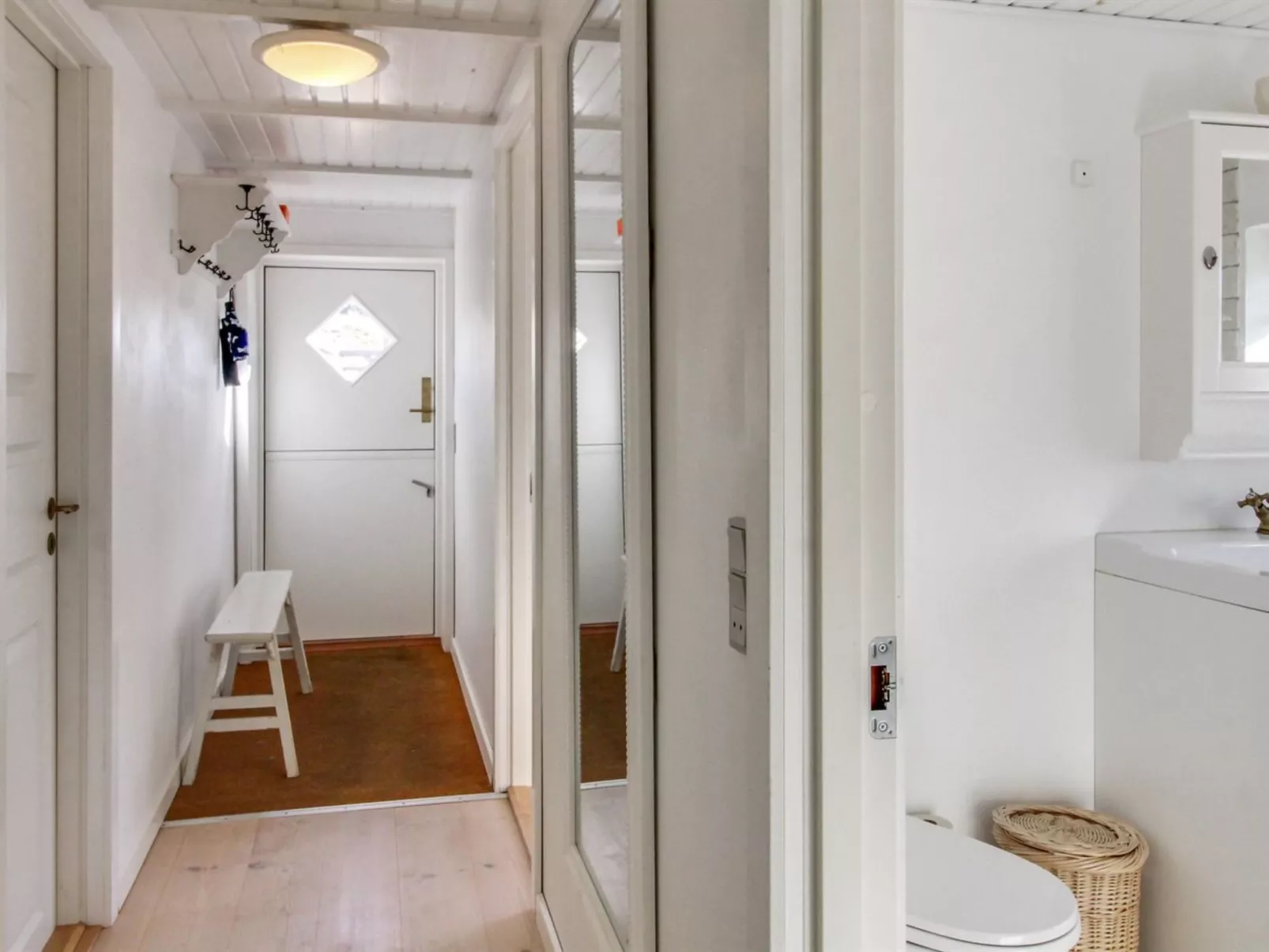 "Iivari" - 1.5km from the sea-Inside