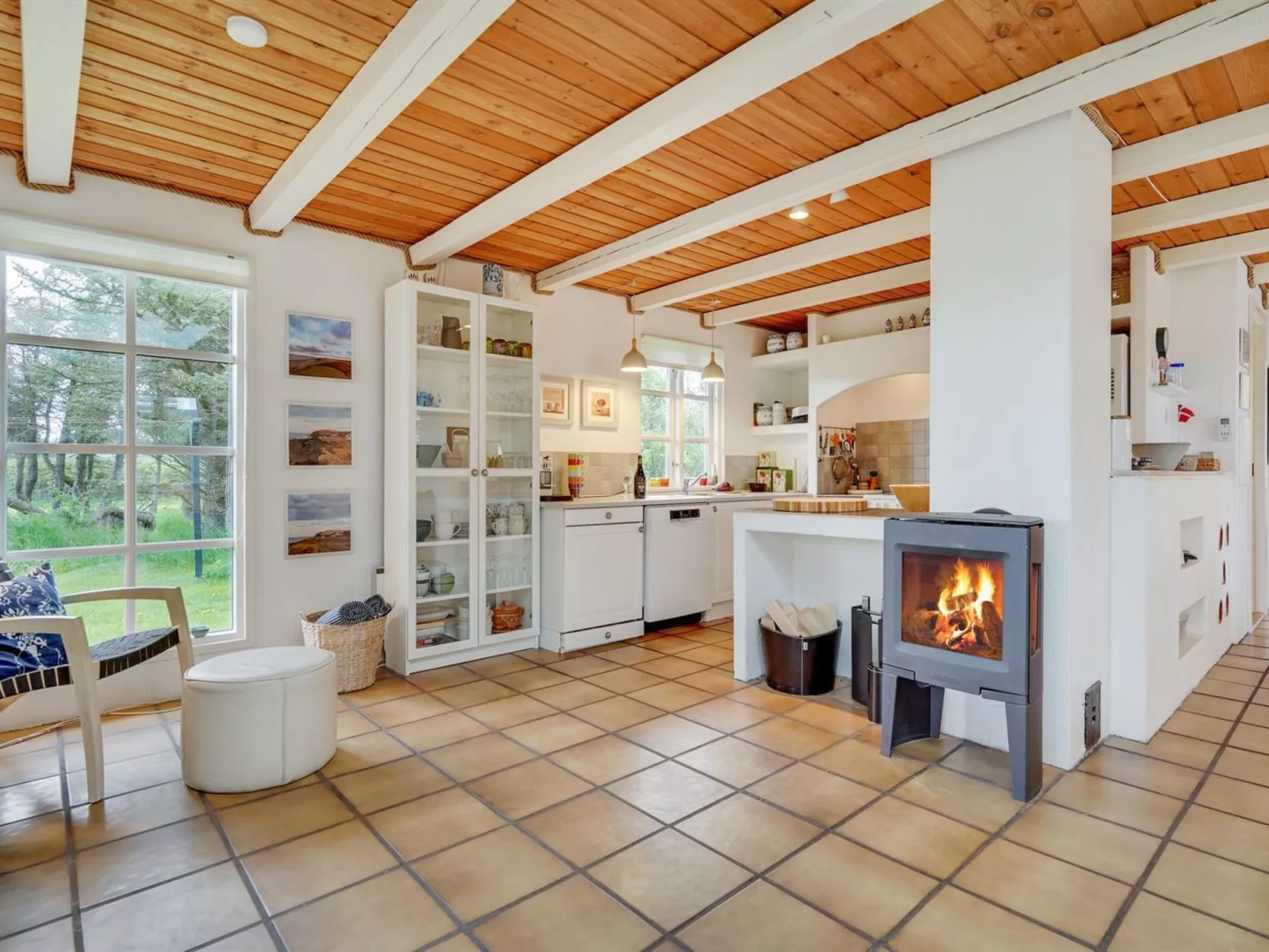 "Sölvy" - 300m from the sea-Inside