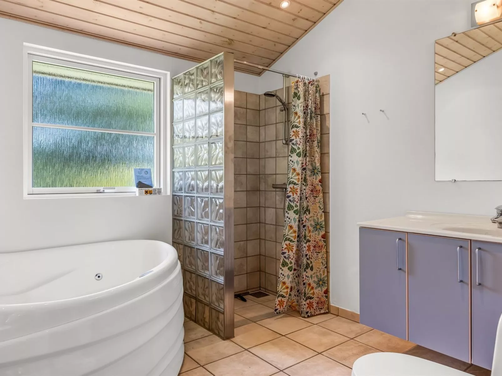 "Guthmund" - 1km from the sea-Drinnen