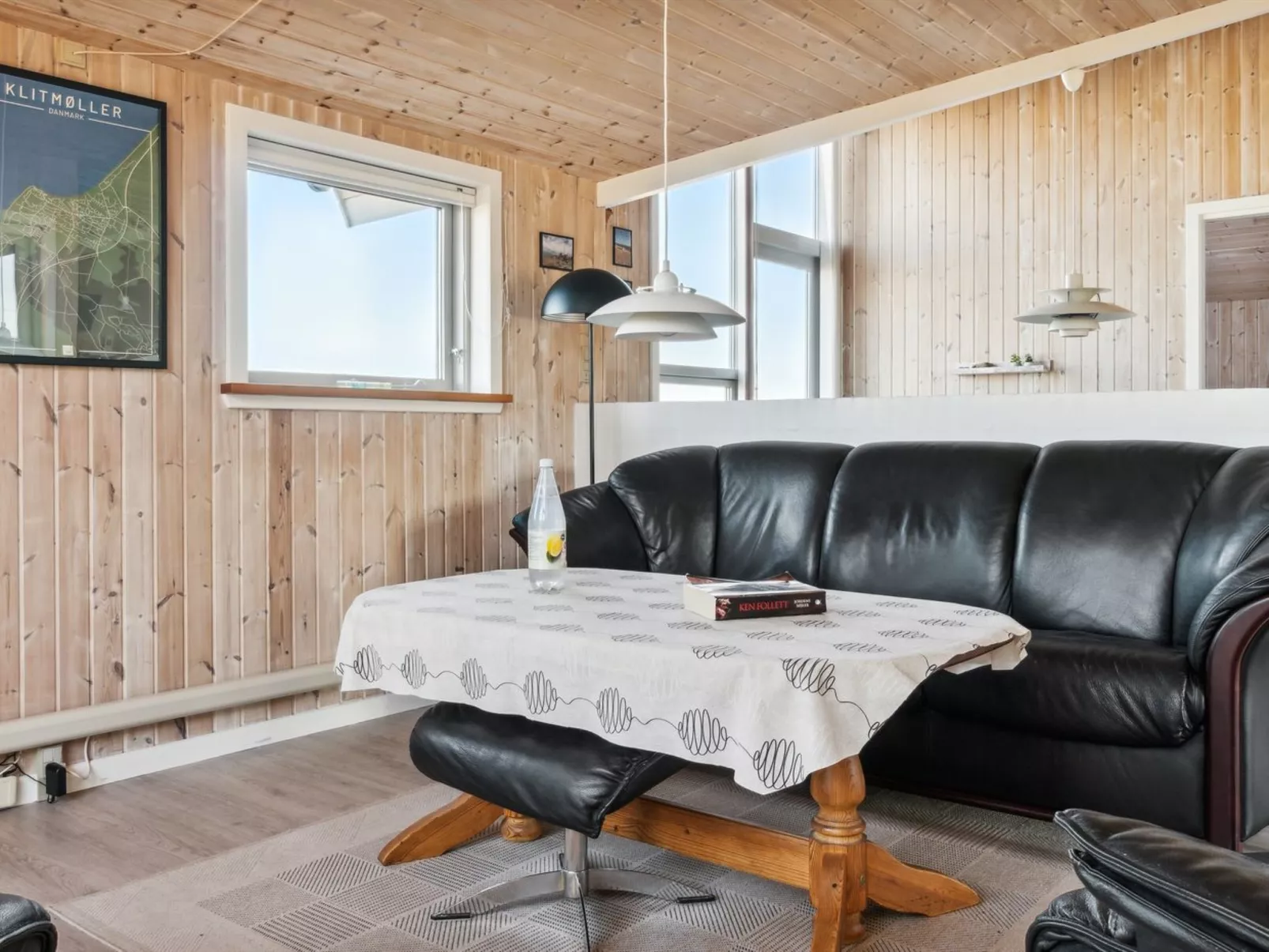 "Øde" - 350m from the sea-Inside