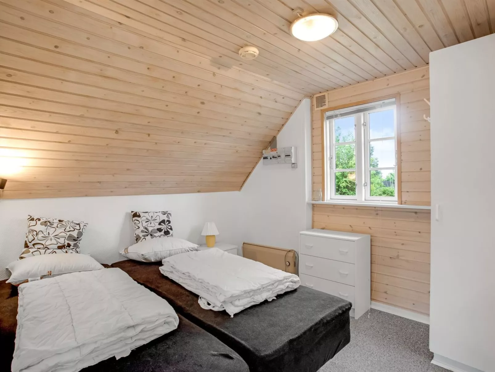 "Siouxsie" - 500m from the sea-Inside