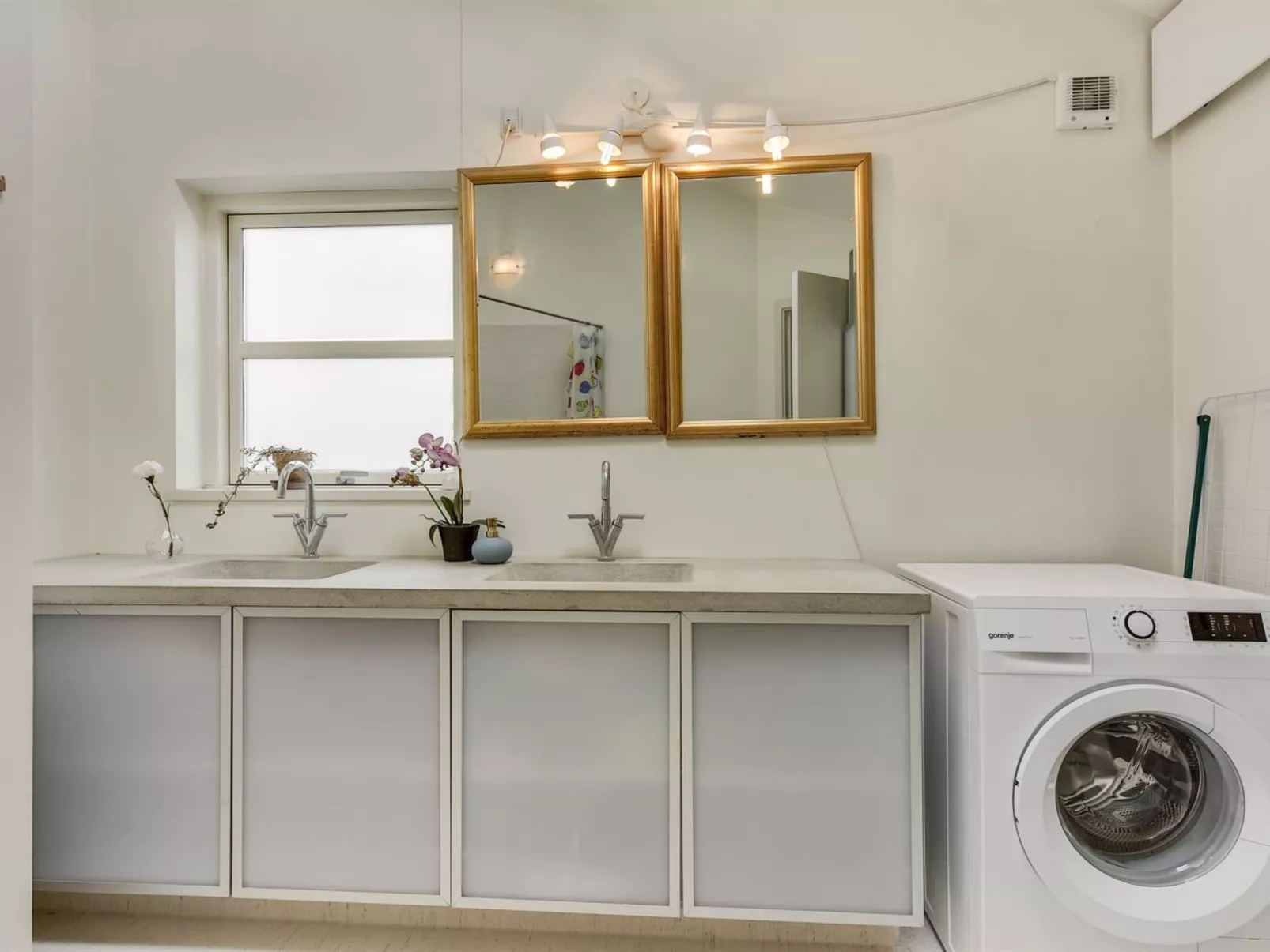 "Bjerund" - 250m from the sea-Inside