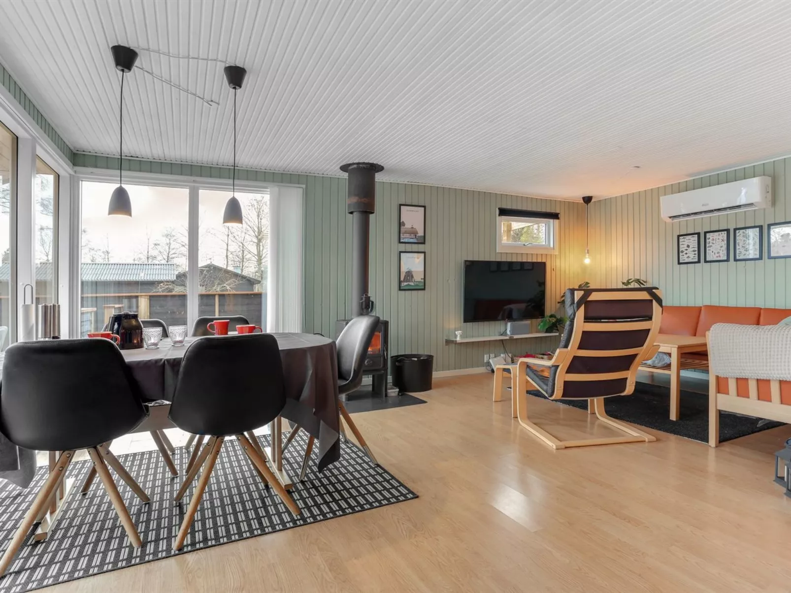 "Matz" - 350m from the sea-Drinnen