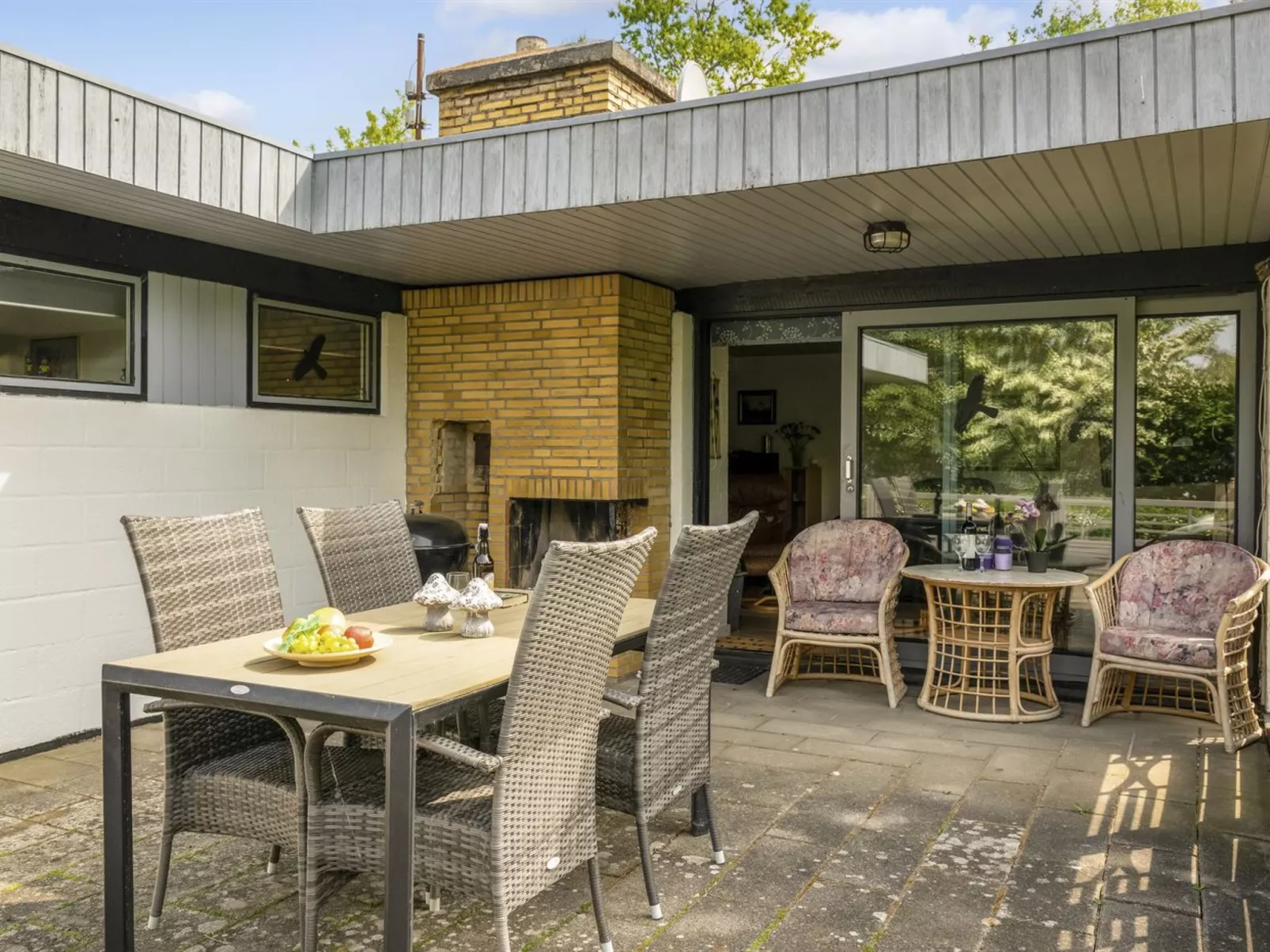 "Yak" - 350m from the sea-Draußen