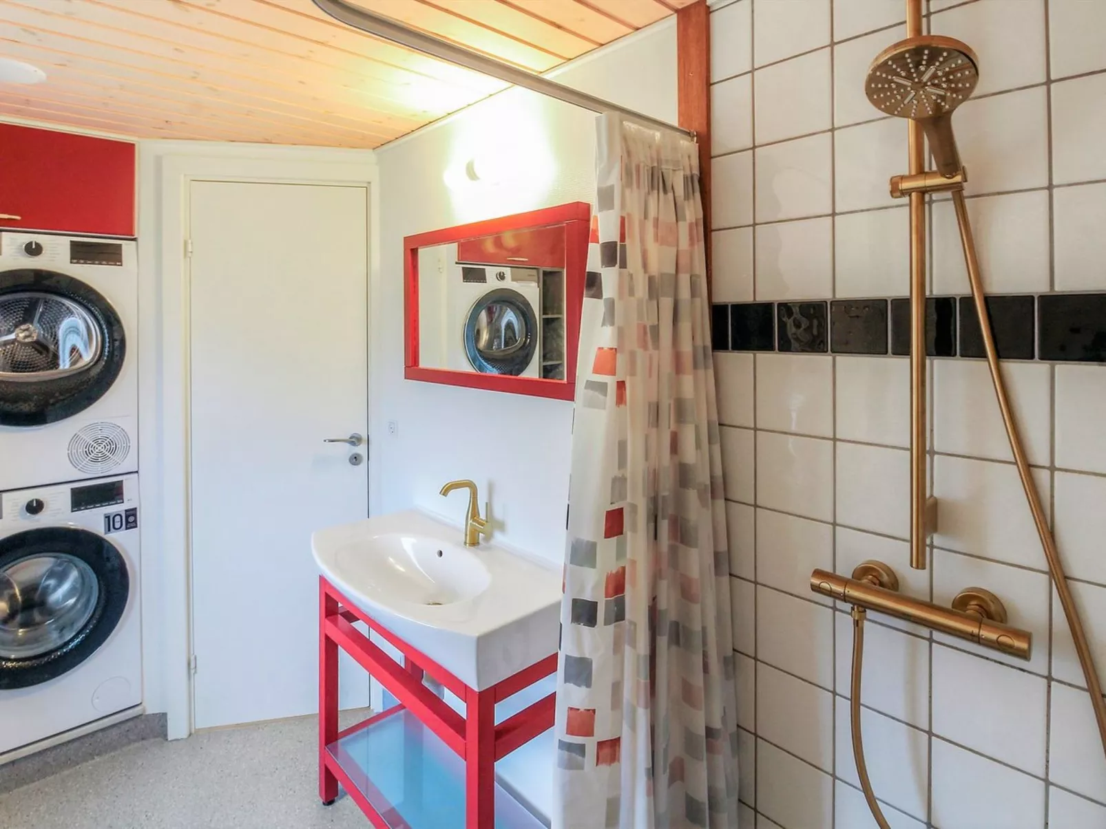 "Tiia" - 29km from the sea-Drinnen