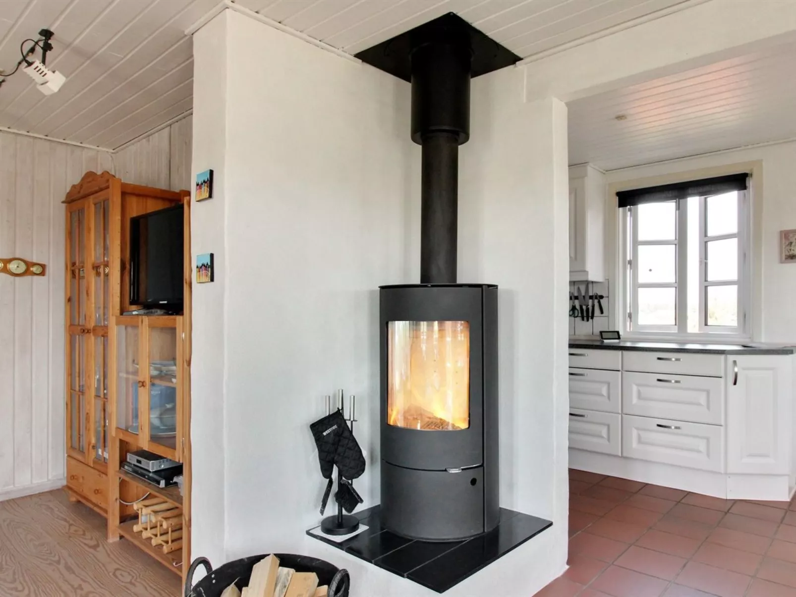 "Aukusti" - 600m from the sea-Inside