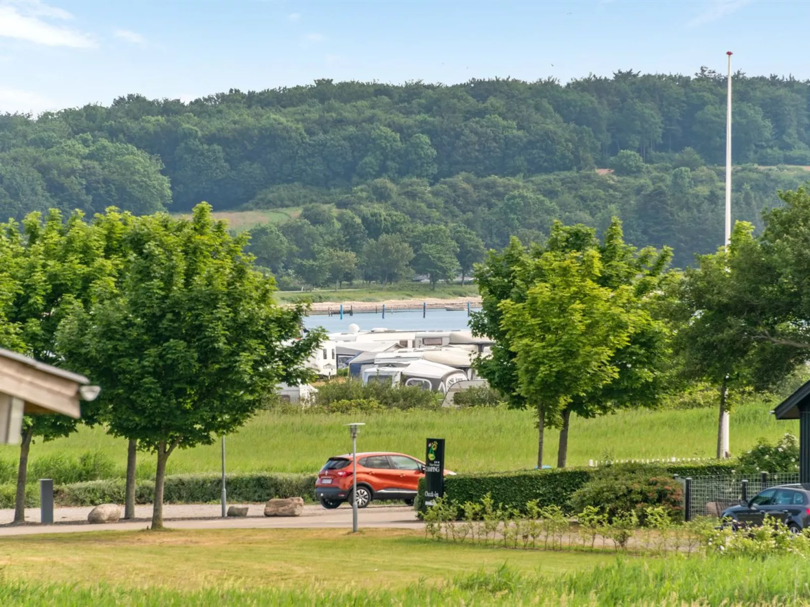 "Ellyn" - 500m from the sea-Draußen