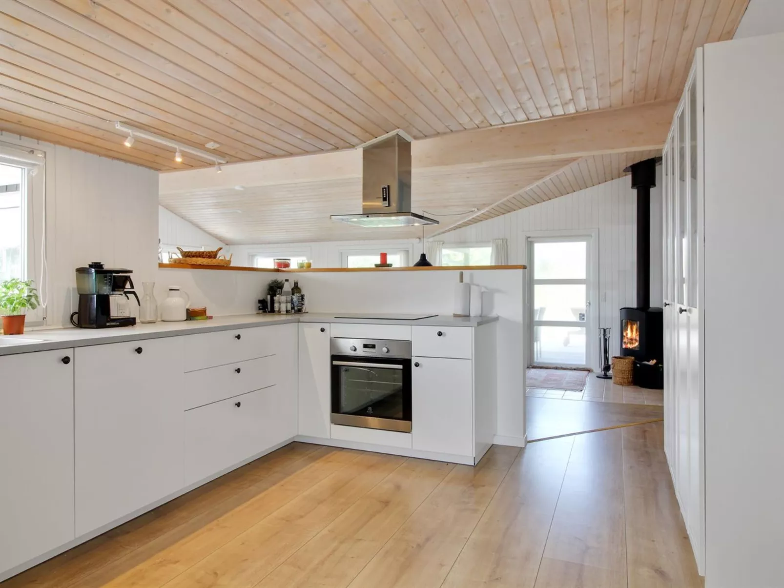 "Ingemar" - 100m from the sea-Dedans