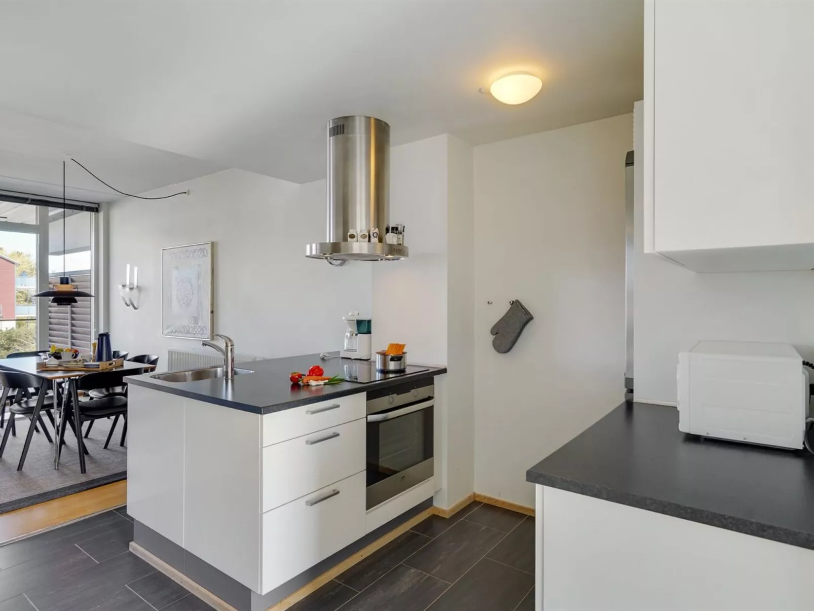 "Jurviis" - 100m from the sea-Inside