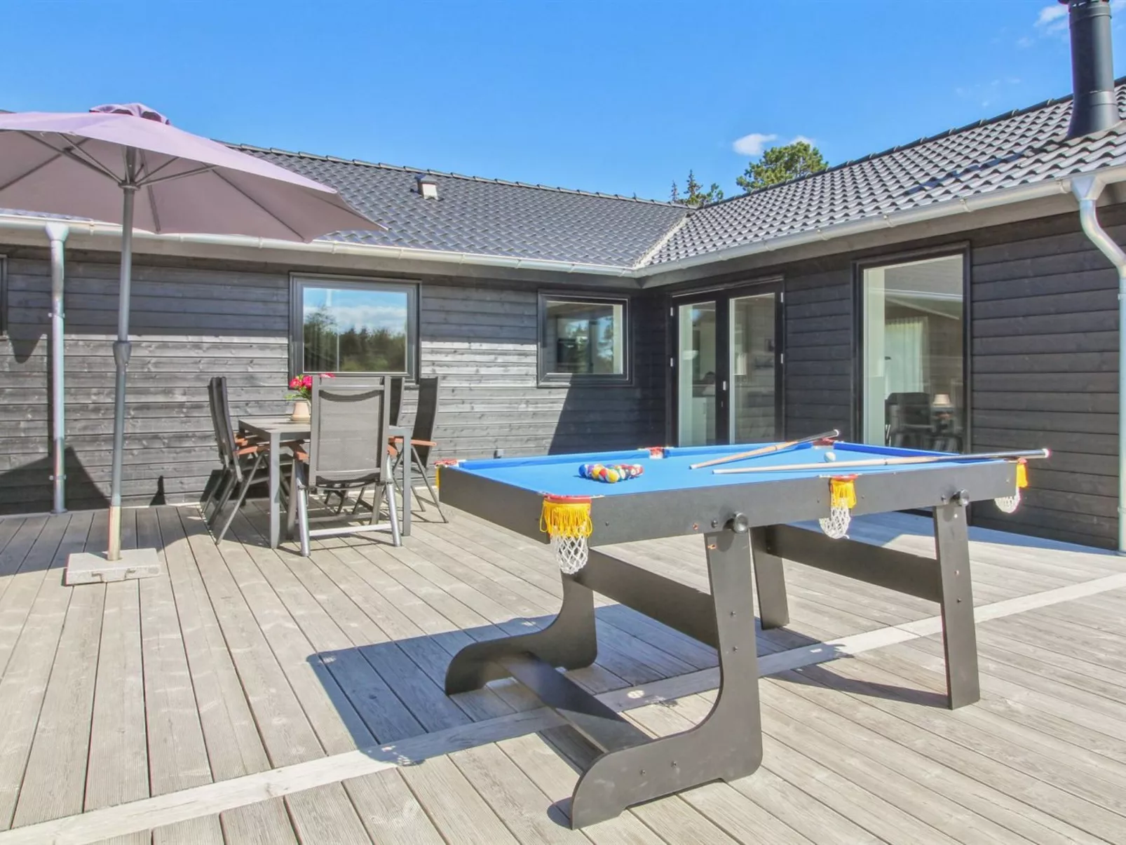 "Tahvo" - 3.3km from the sea-Outside