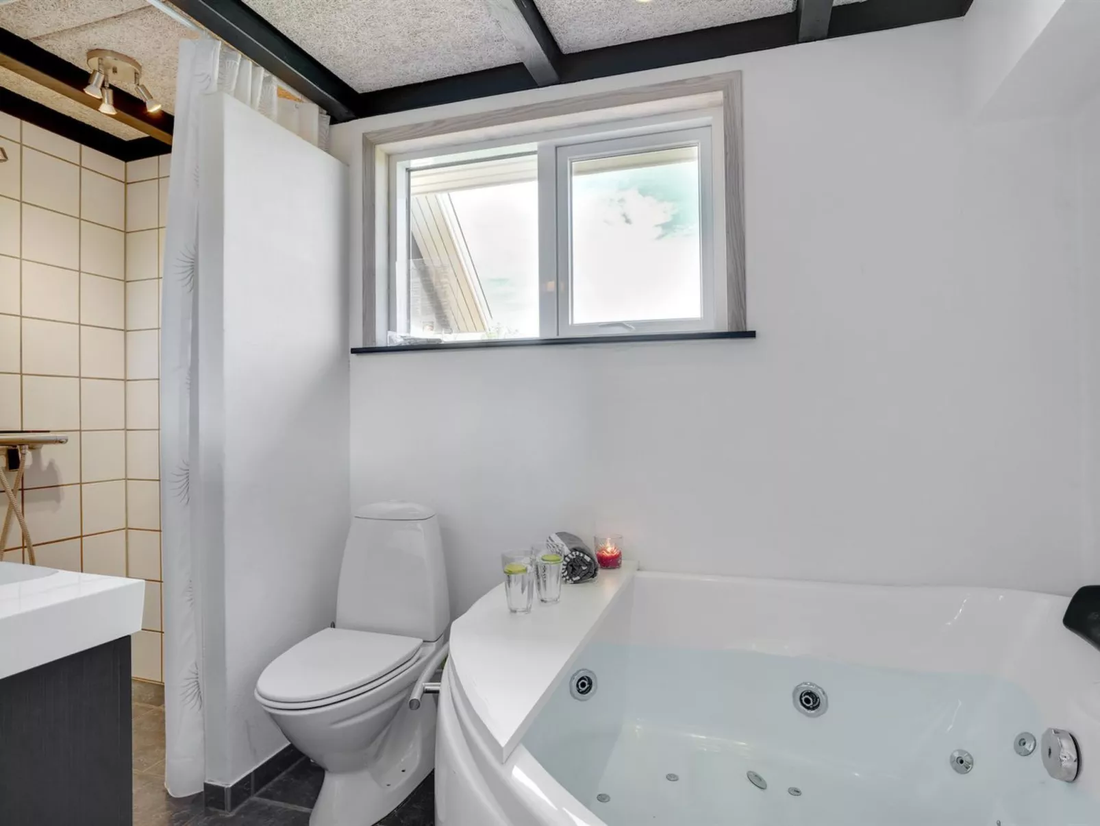 "Dagne" - 400m to the fjord-Dedans