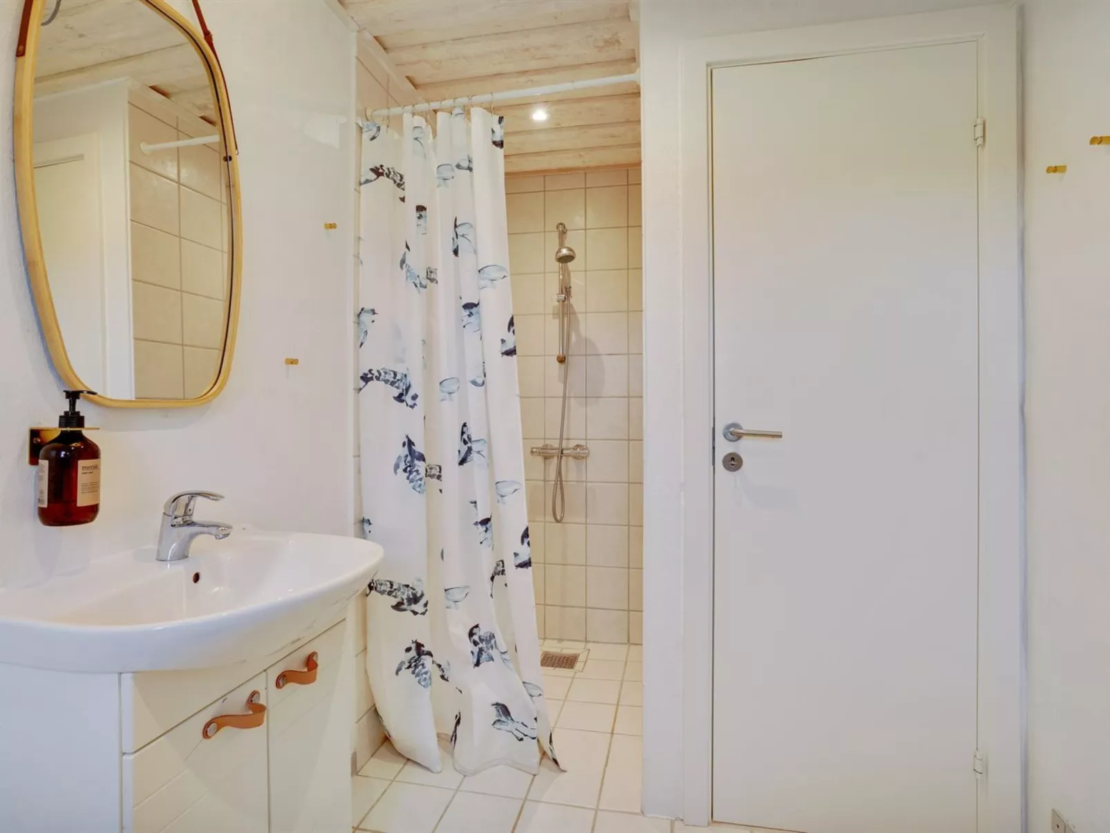 "Meindor" - 350m from the sea-Inside