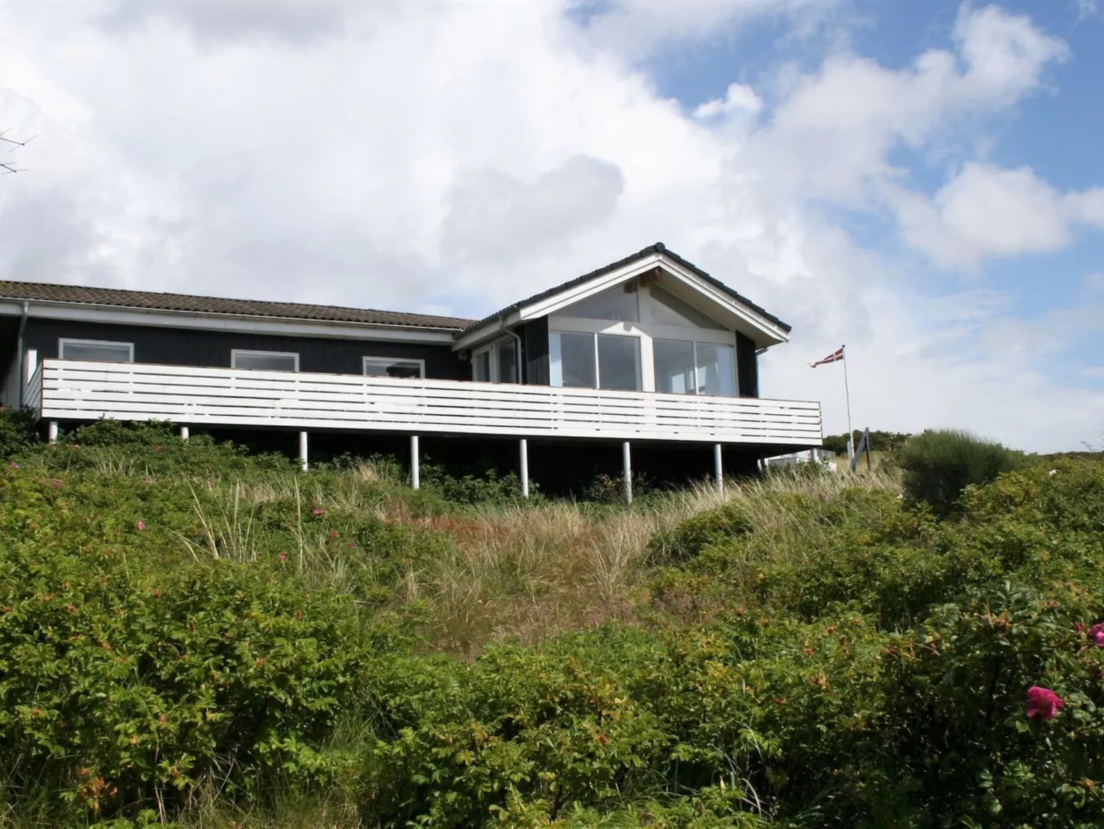 "Ute" - 200m from the sea-Outside