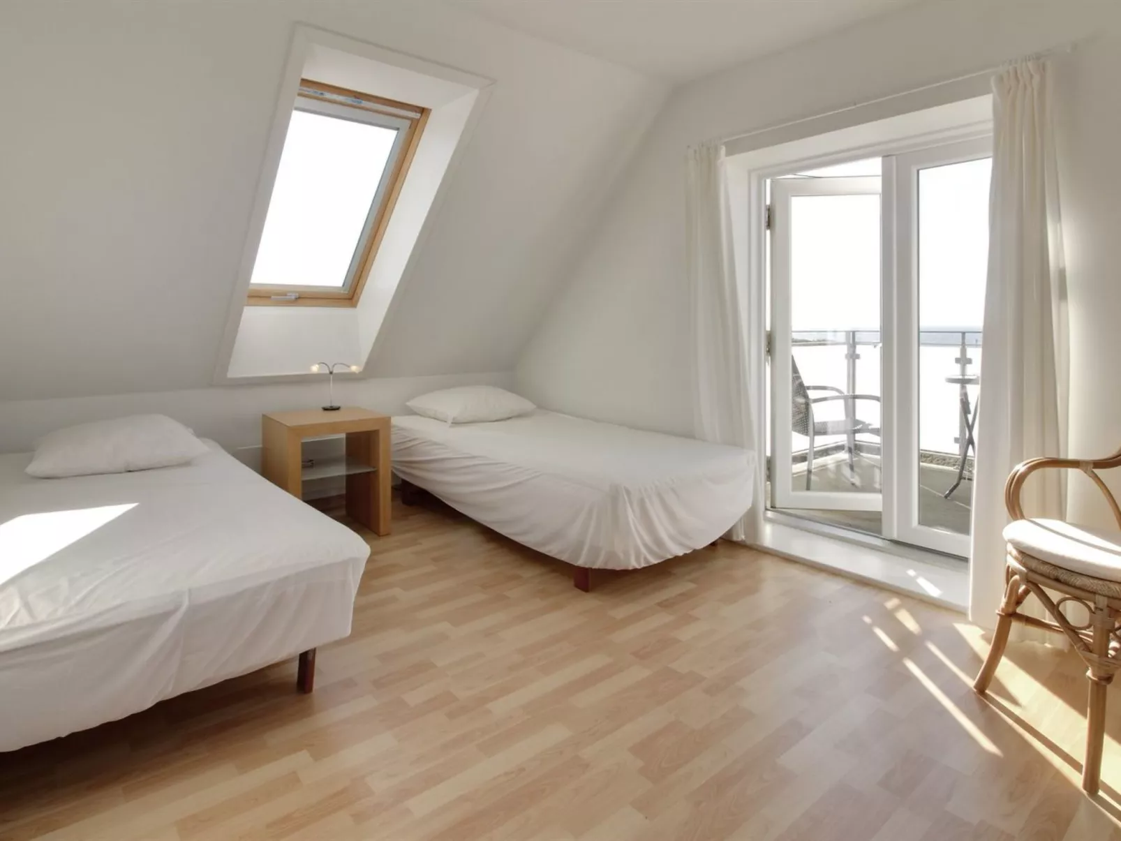 "Ena" - 75m from the sea-Inside