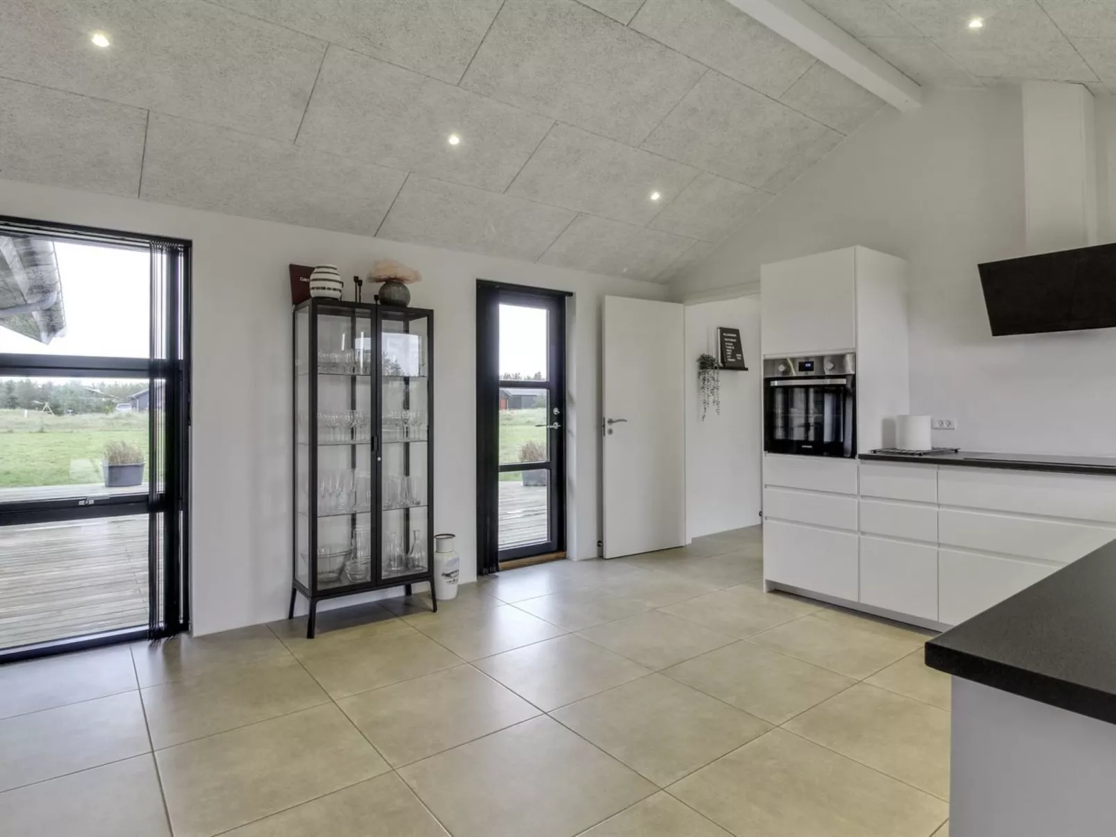 "Juho" - 900m from the sea-Inside