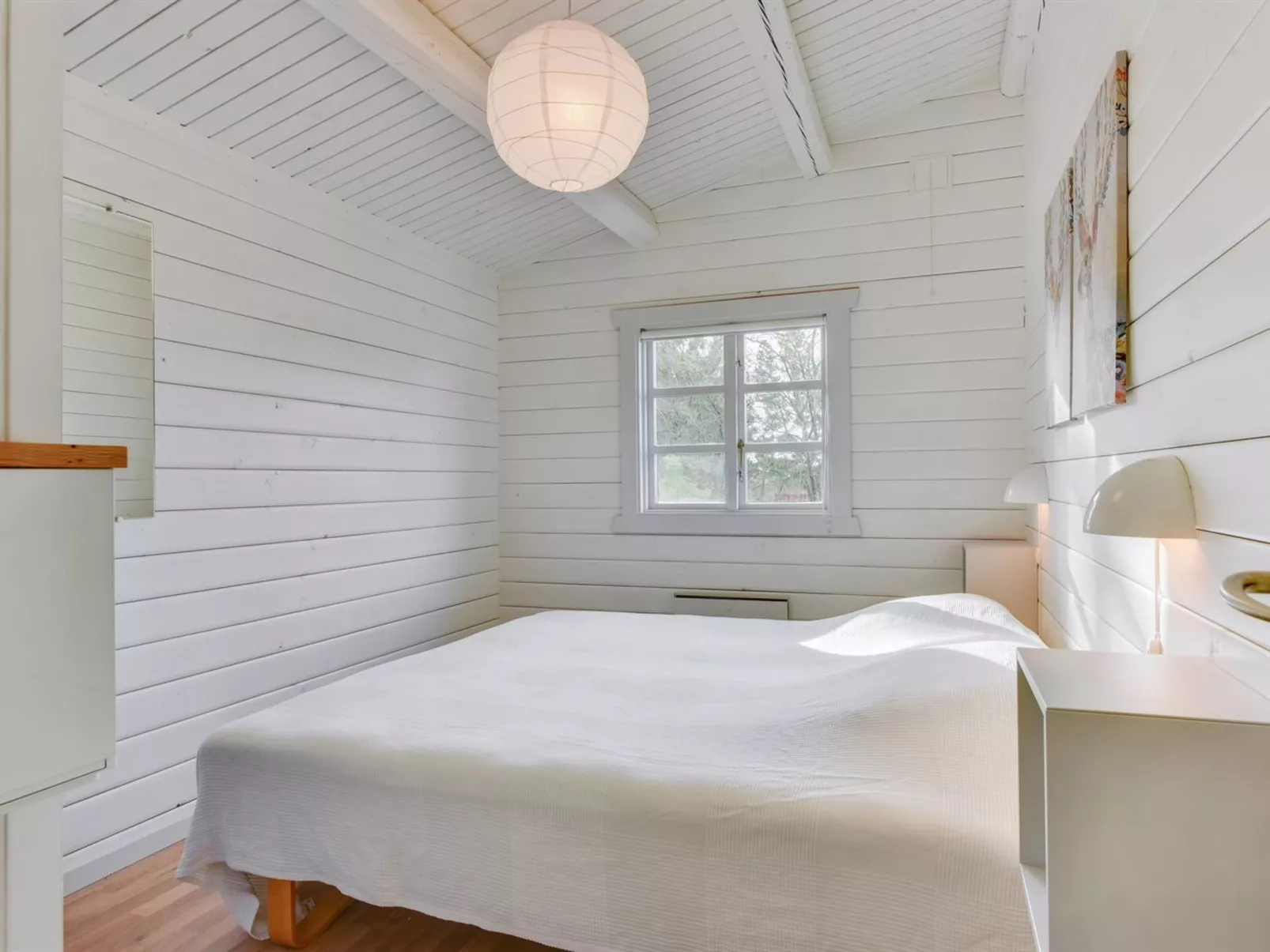 "Semund" - 2km from the sea-Inside