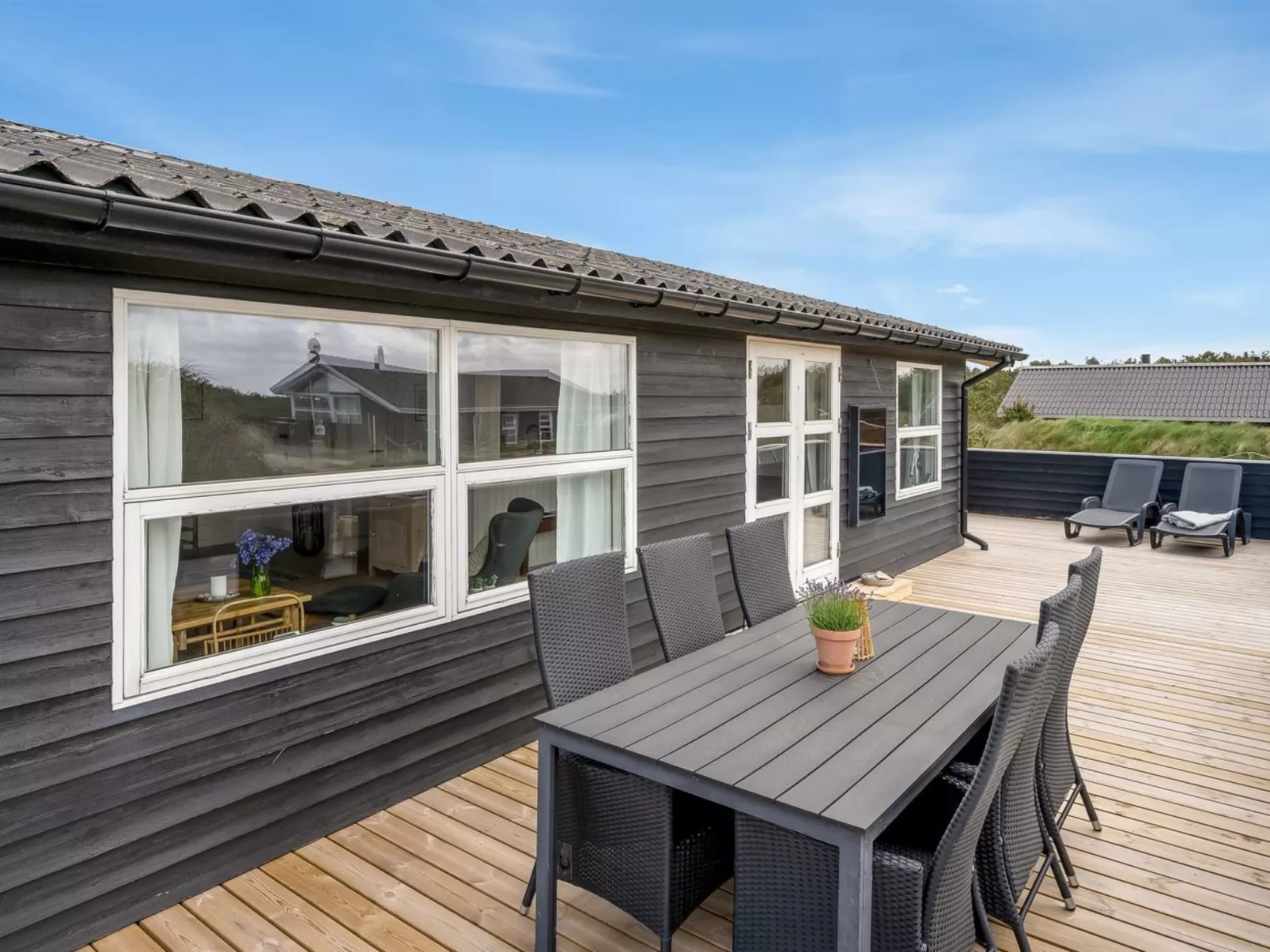 "Arbnora" - 400m from the sea-Draußen