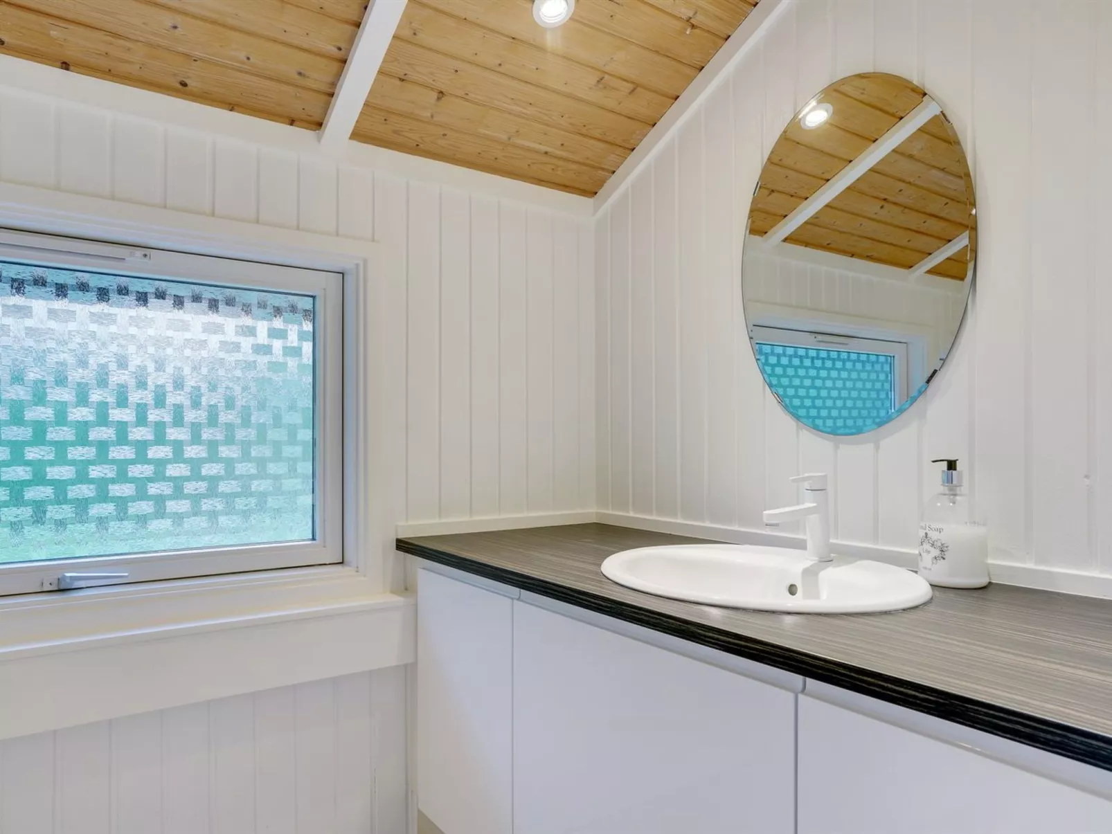 "Nafni" - 200m from the sea-Dedans