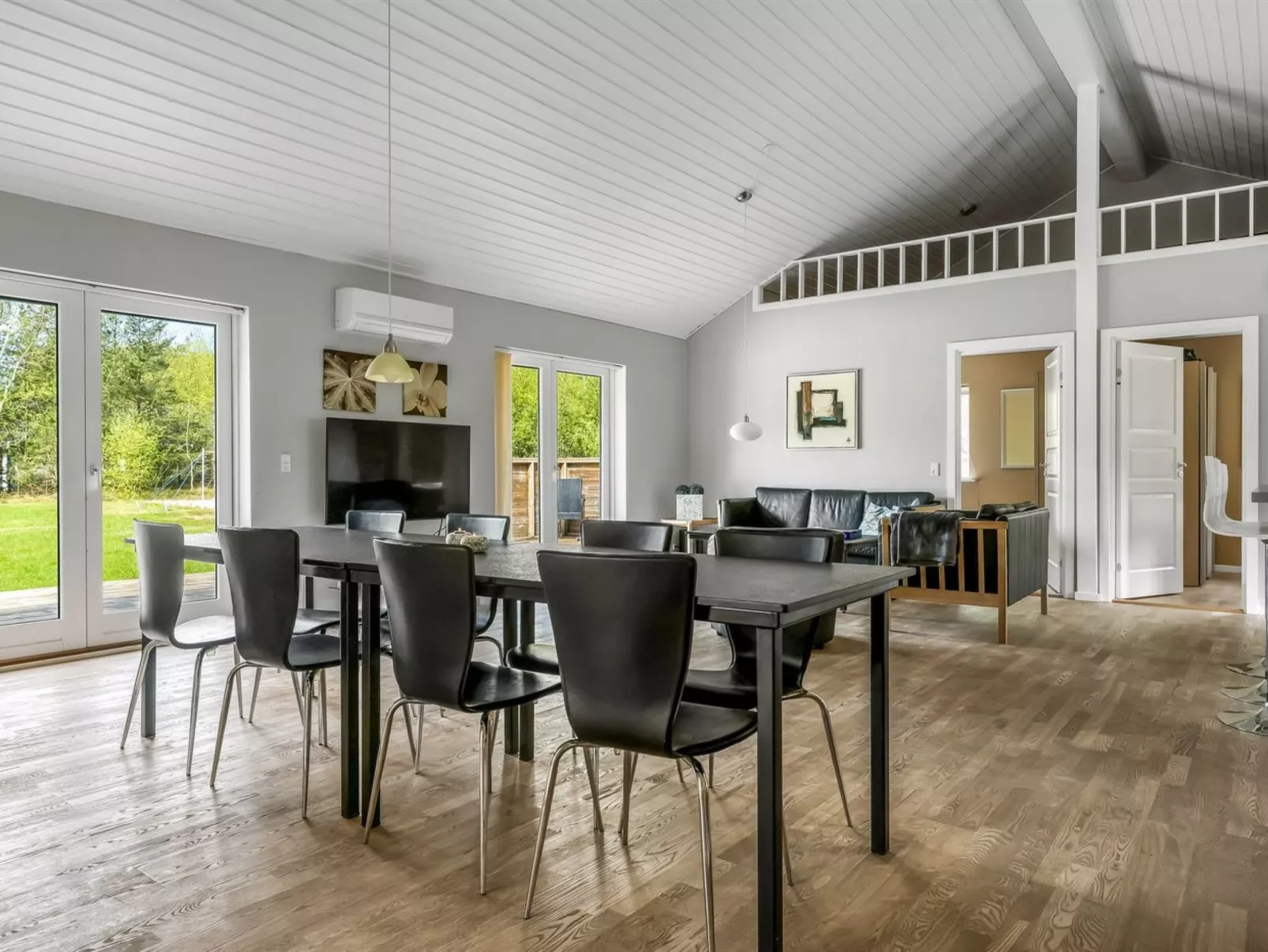 "Ellie" - 300m from the sea-Dedans