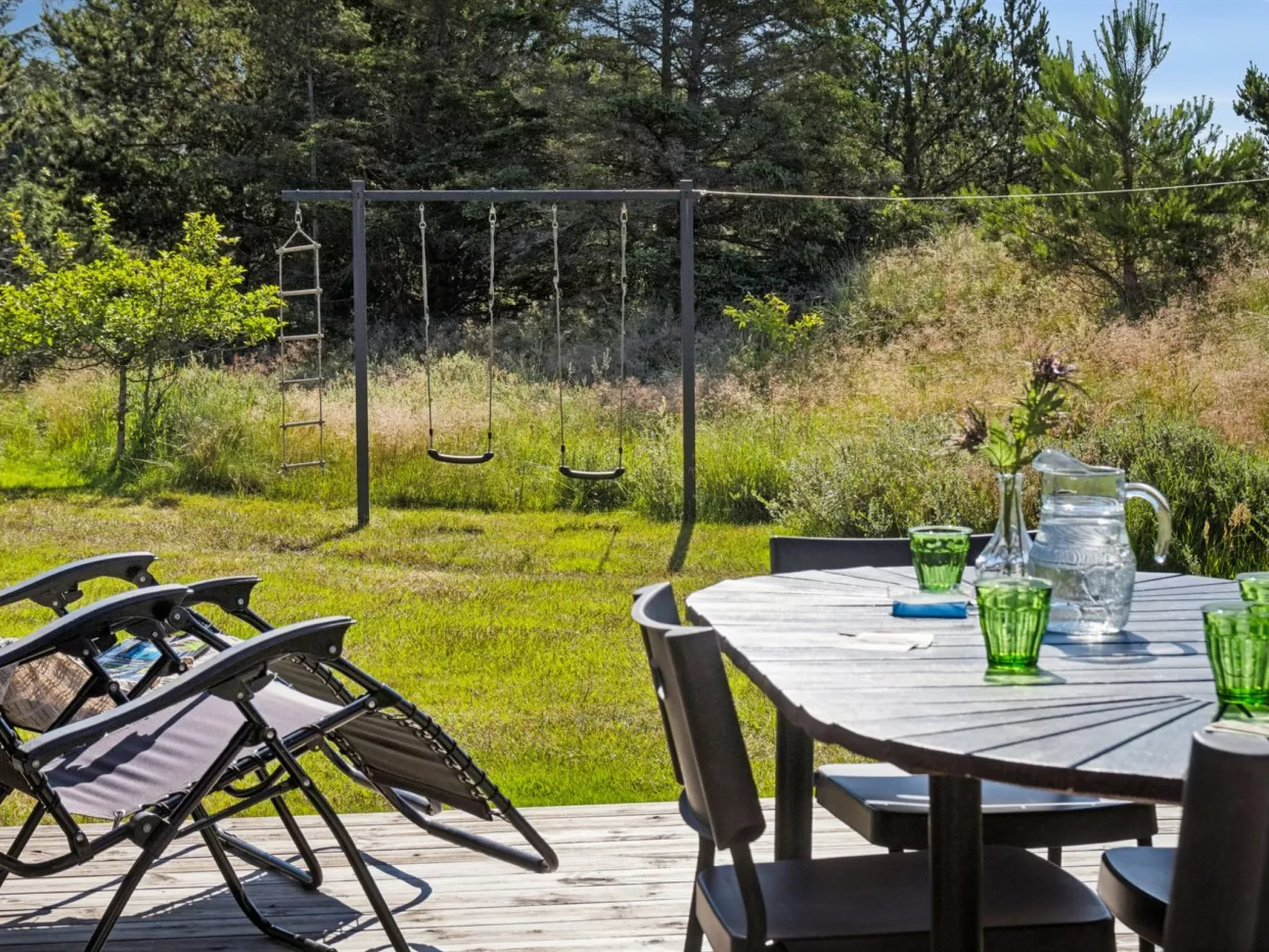 "Swen" - 1.3km from the sea-Draußen