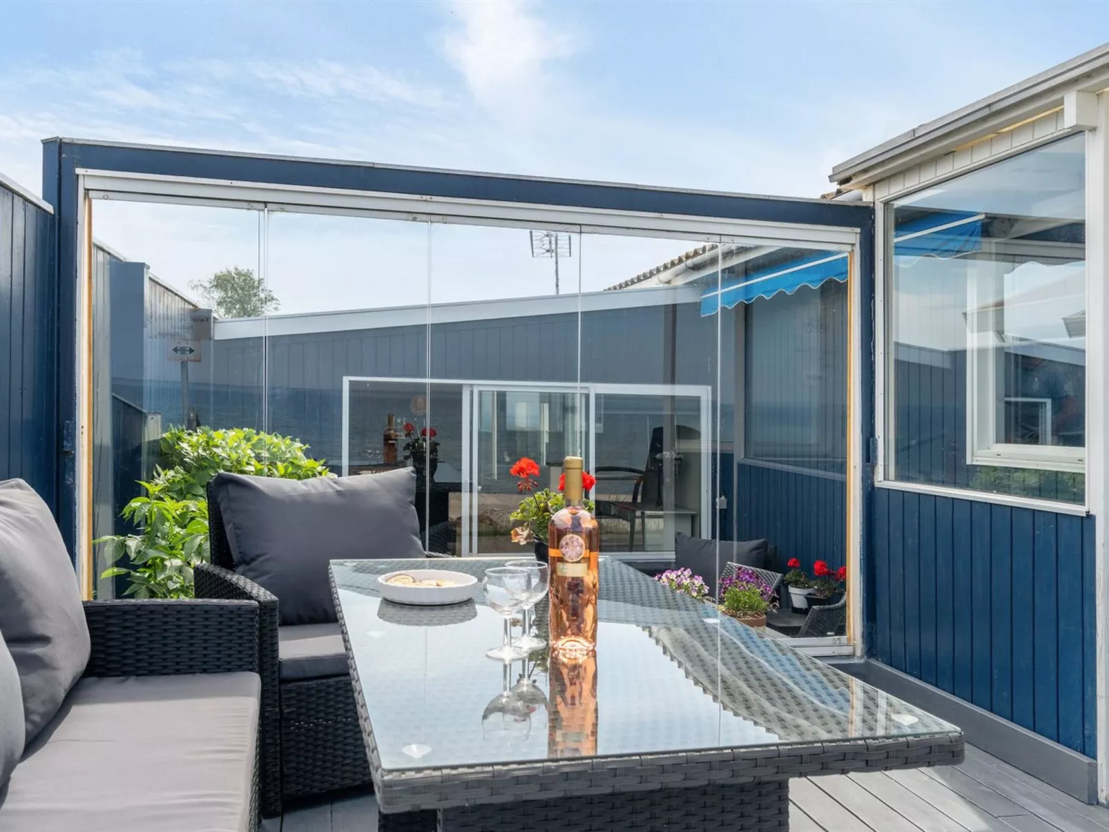 "Nera" - 10m from the sea-Draußen